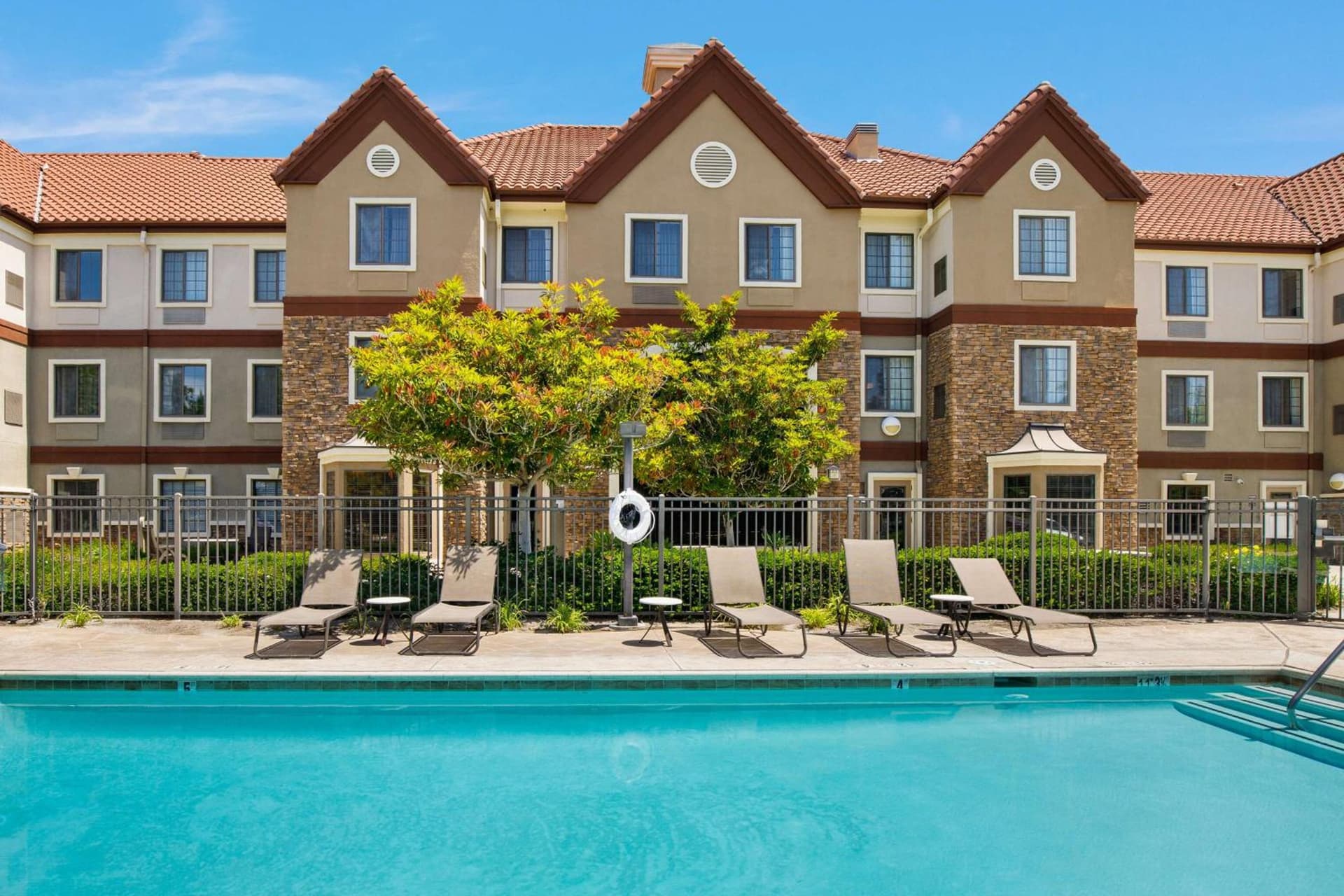 Sonesta ES Suites San Diego - Rancho Bernardo gallery photo in Rancho Bernardo, CA — image 6