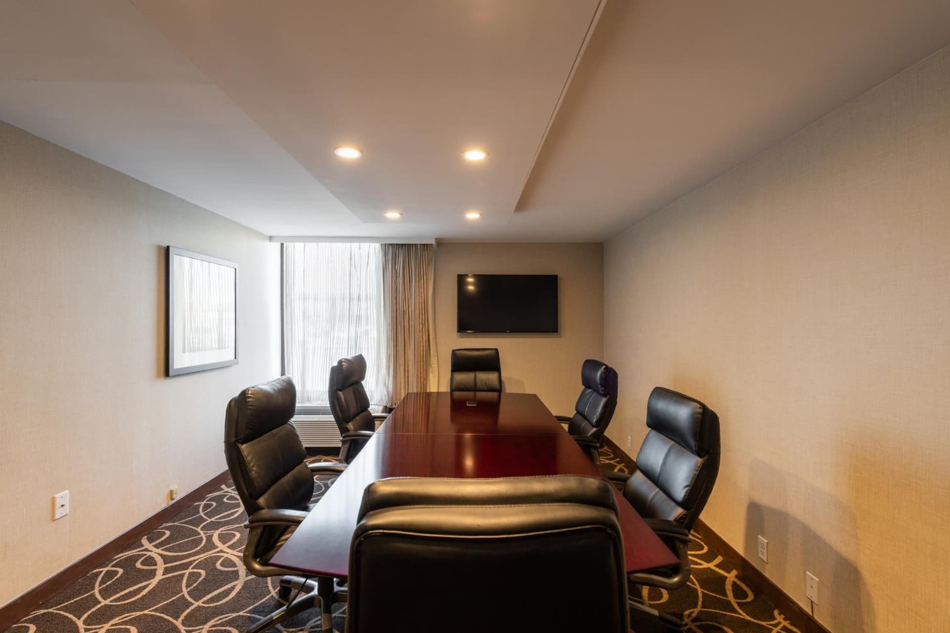 Crowne Plaza Newark Airport by IHG gallery photo in Elizabeth, NJ — image 39