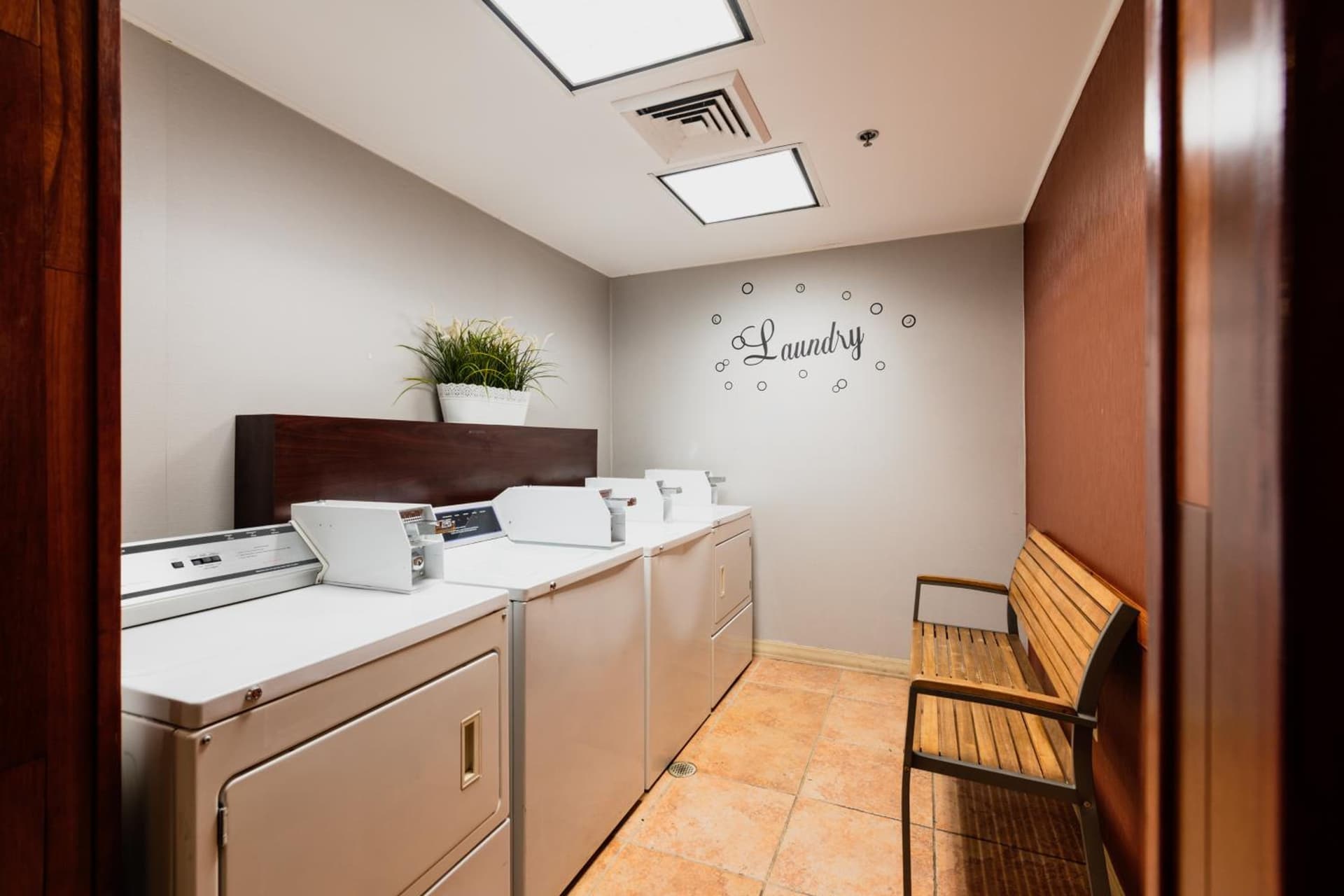 Crowne Plaza Newark Airport by IHG gallery photo in Elizabeth, NJ — image 45