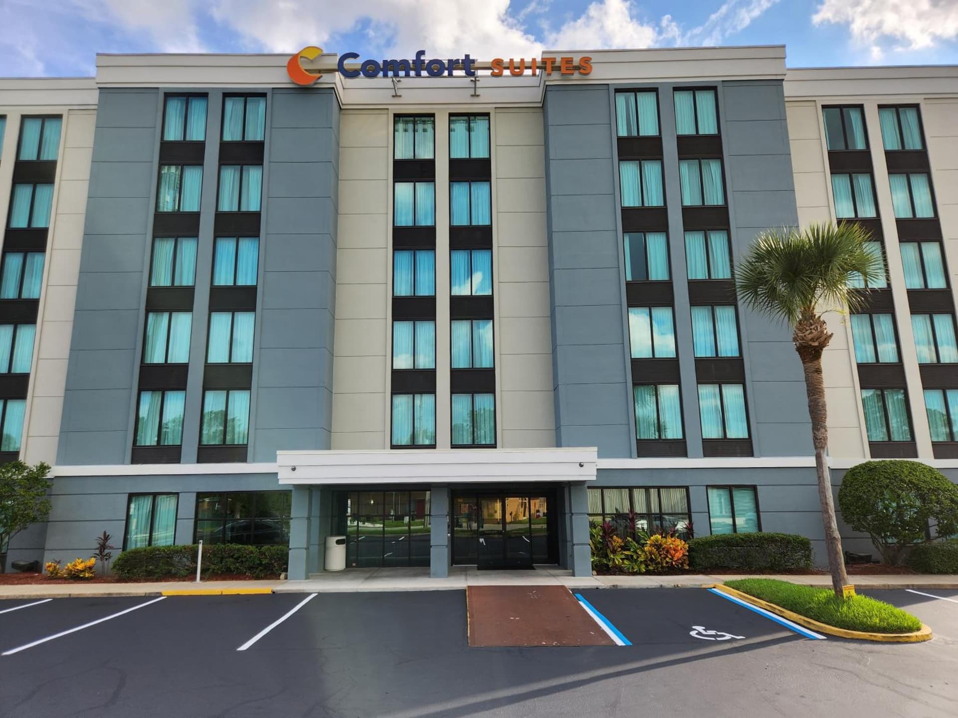 Comfort Suites Baymeadows Near Butler Blvd gallery photo in Jacksonville, FL — image 17