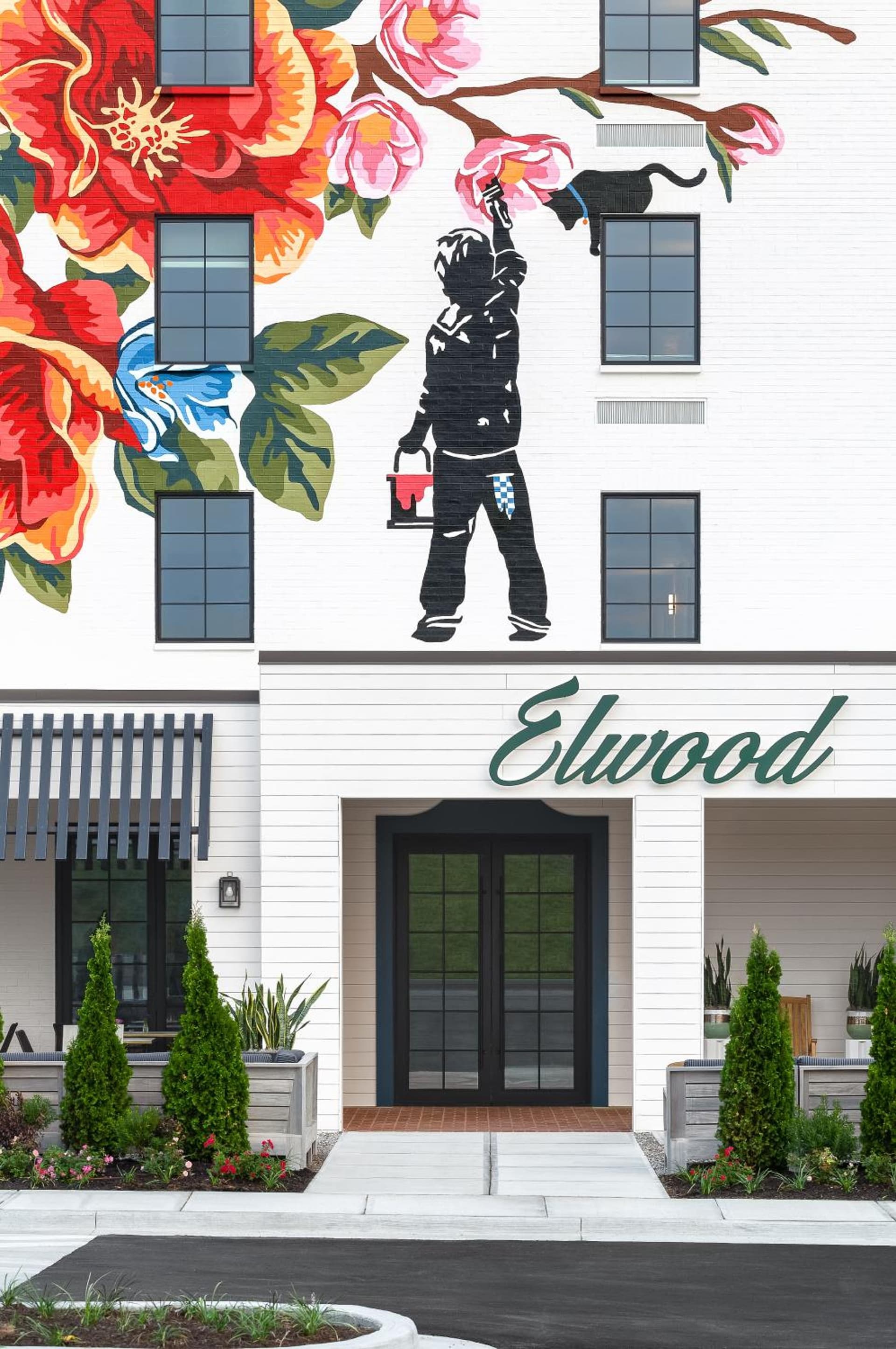 Elwood Hotel & Suites interior in Lexington, KY — gallery photo 2