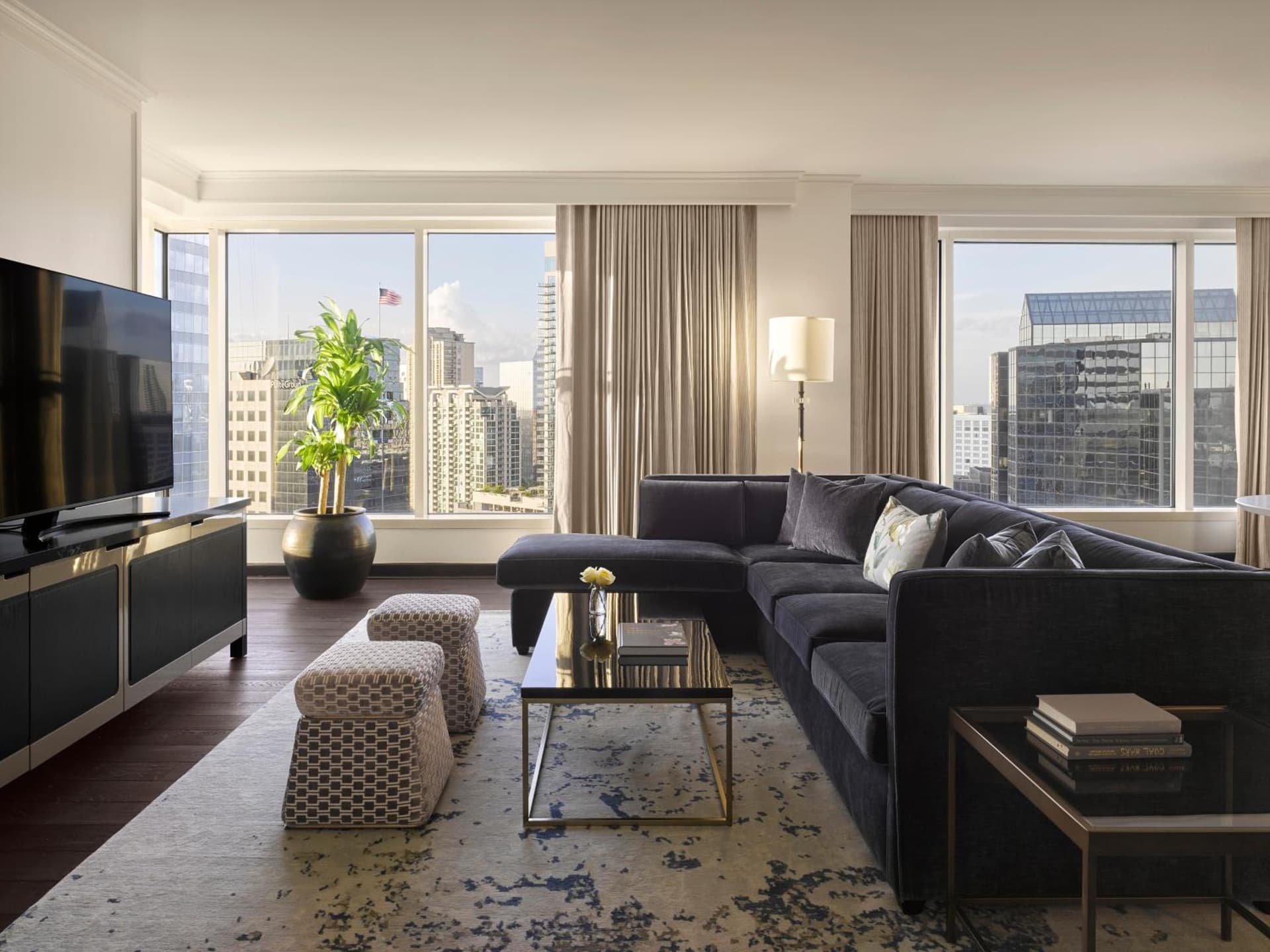 InterContinental Buckhead Atlanta by IHG interior in Atlanta, GA — gallery photo 2