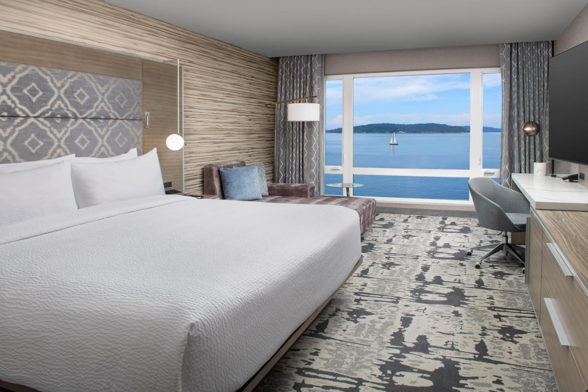Silver Cloud Hotel Tacoma at Point Ruston Waterfront gallery photo in Tacoma, WA — image 47