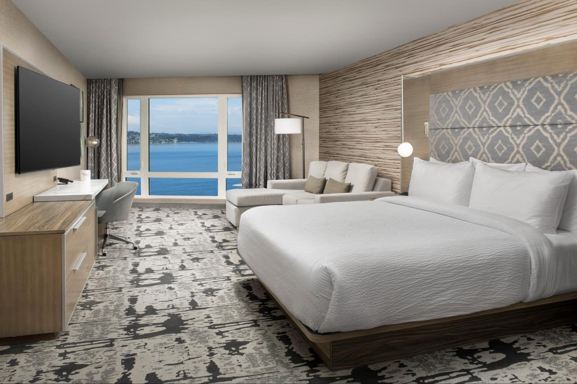 Silver Cloud Hotel Tacoma at Point Ruston Waterfront gallery photo in Tacoma, WA — image 5