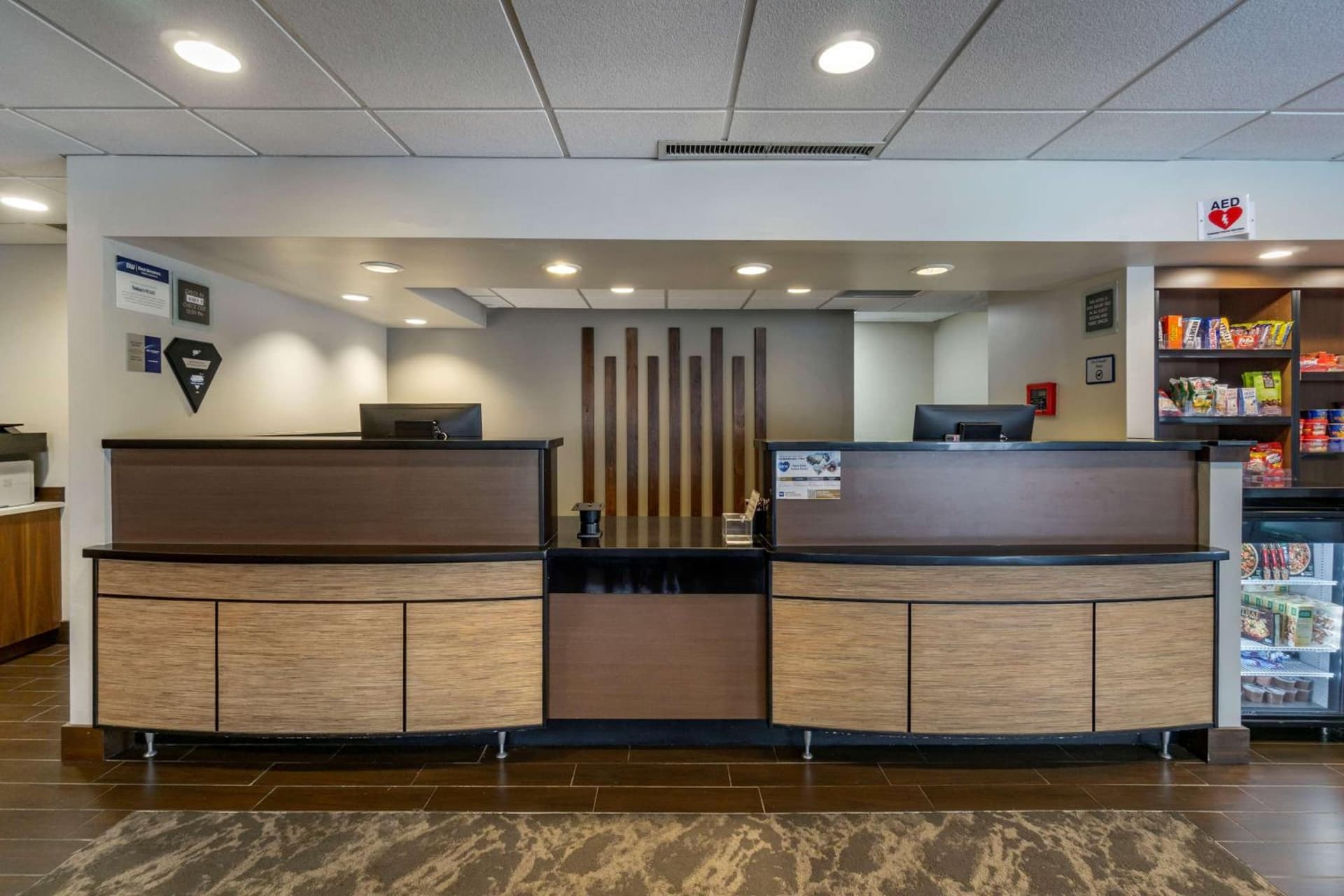 Best Western Plus Bellingham interior in Bellingham, WA — gallery photo 2