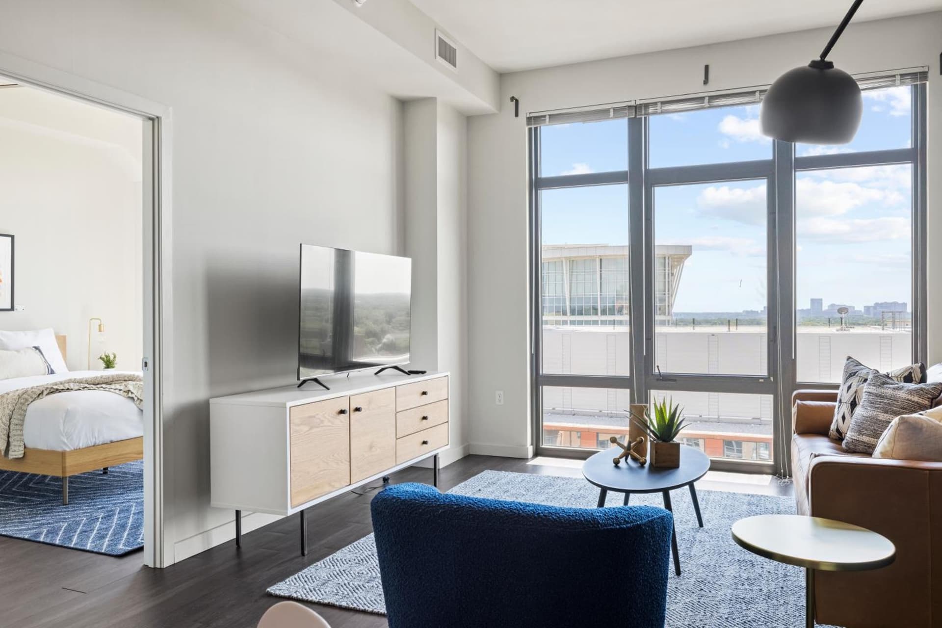 Placemakr Marymount Ballston gallery photo in Arlington, VA — image 6