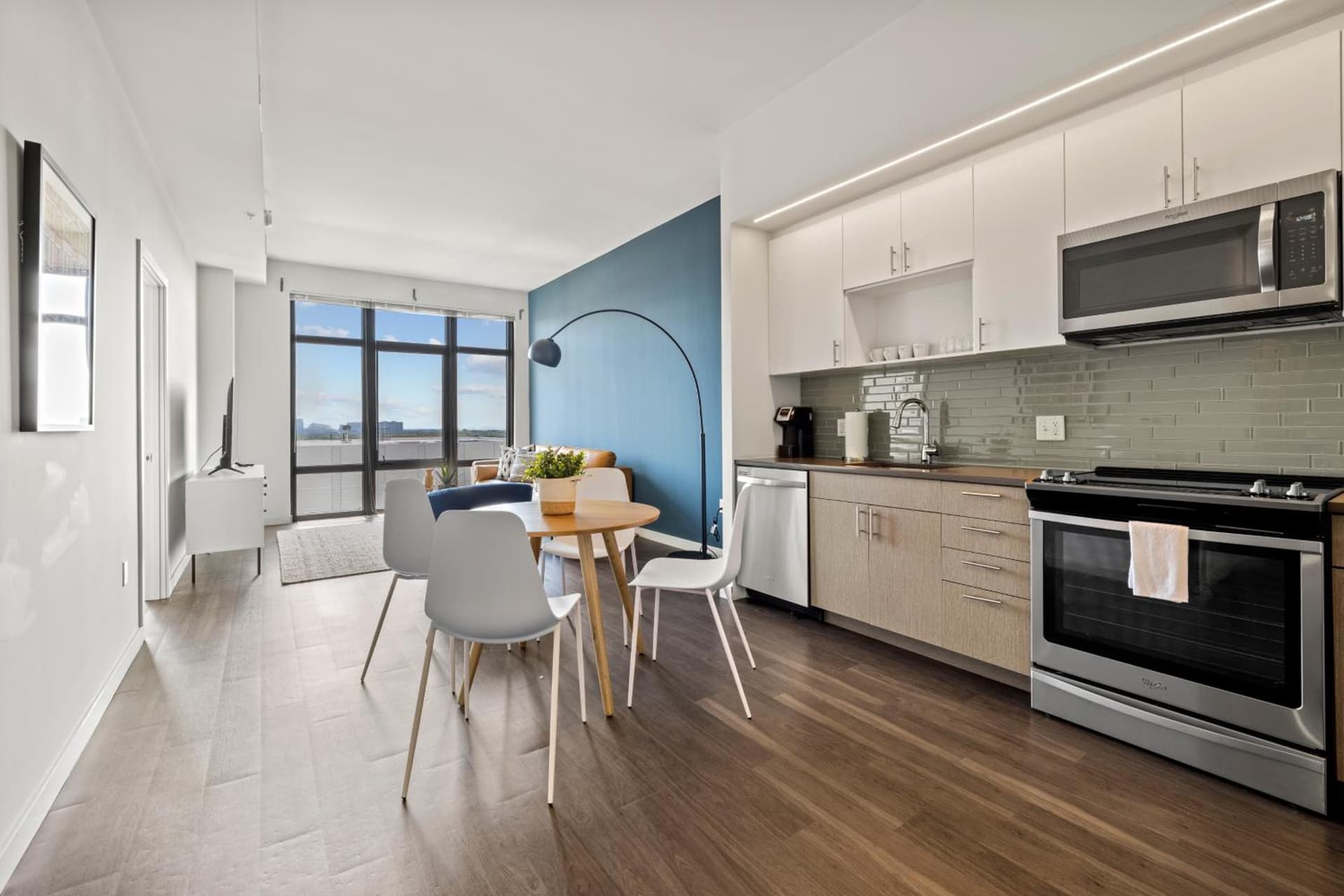 Placemakr Marymount Ballston gallery photo in Arlington, VA — image 7