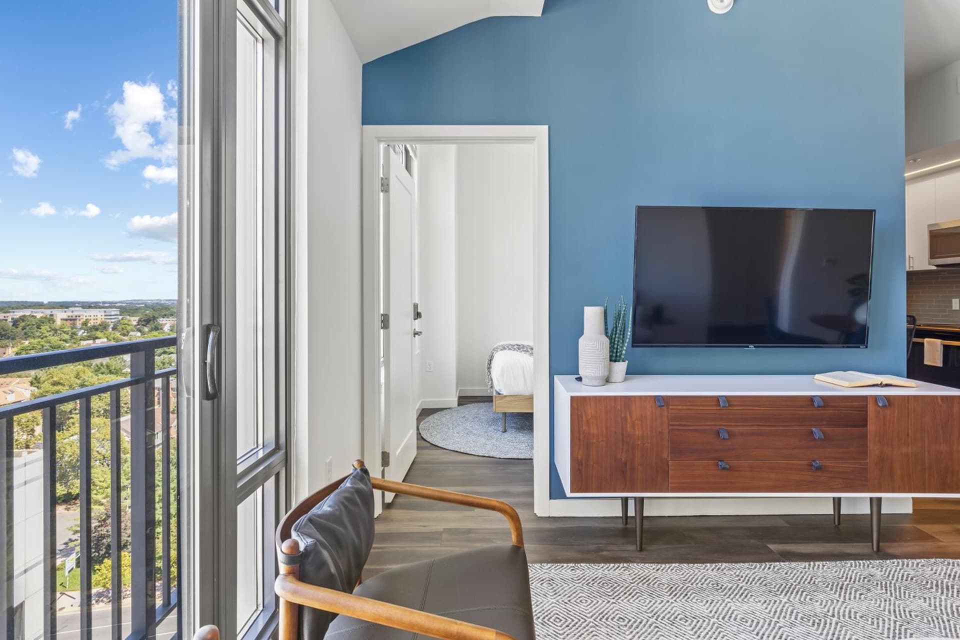 Placemakr Marymount Ballston gallery photo in Arlington, VA — image 27