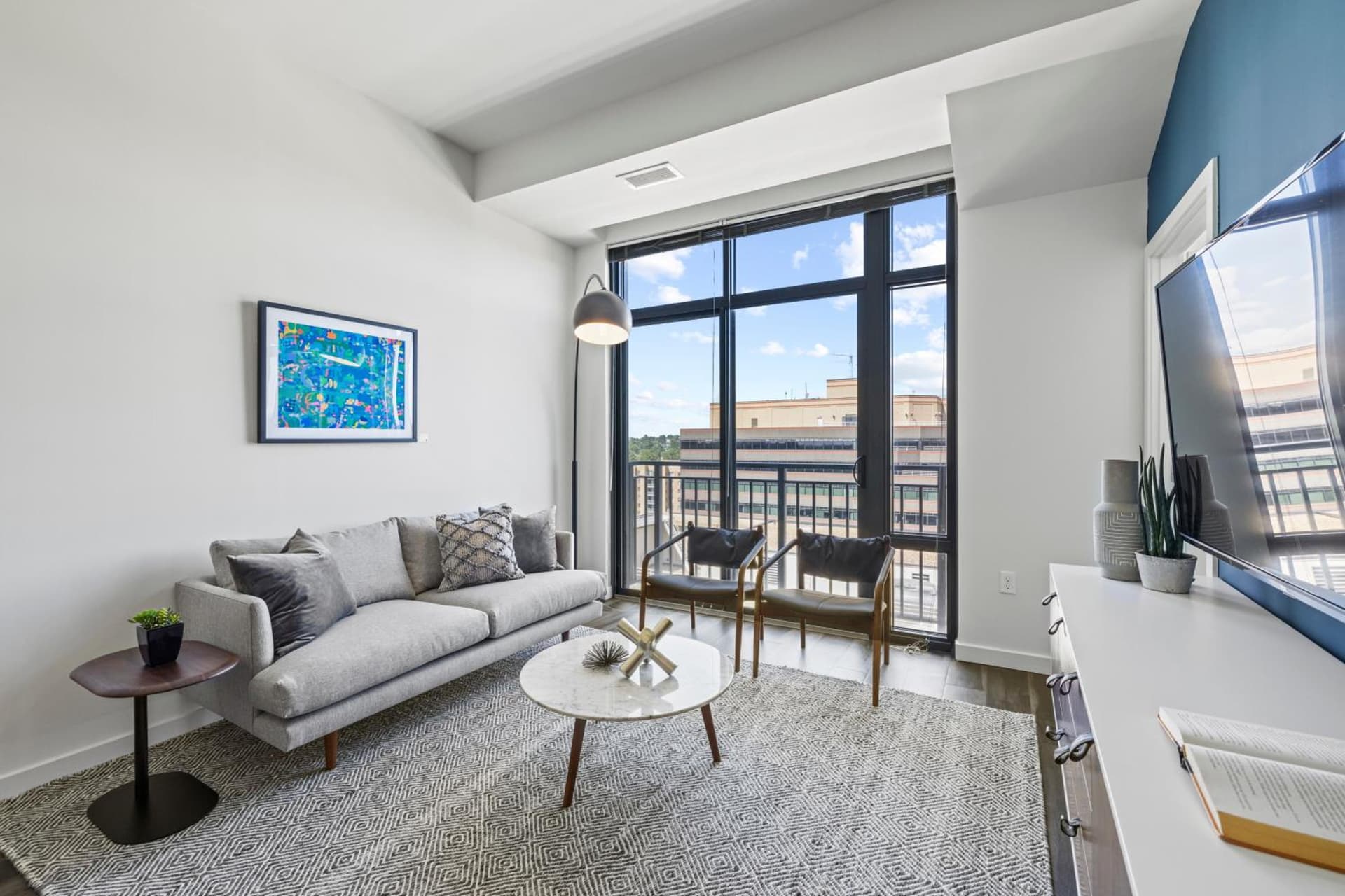 Placemakr Marymount Ballston gallery photo in Arlington, VA — image 77