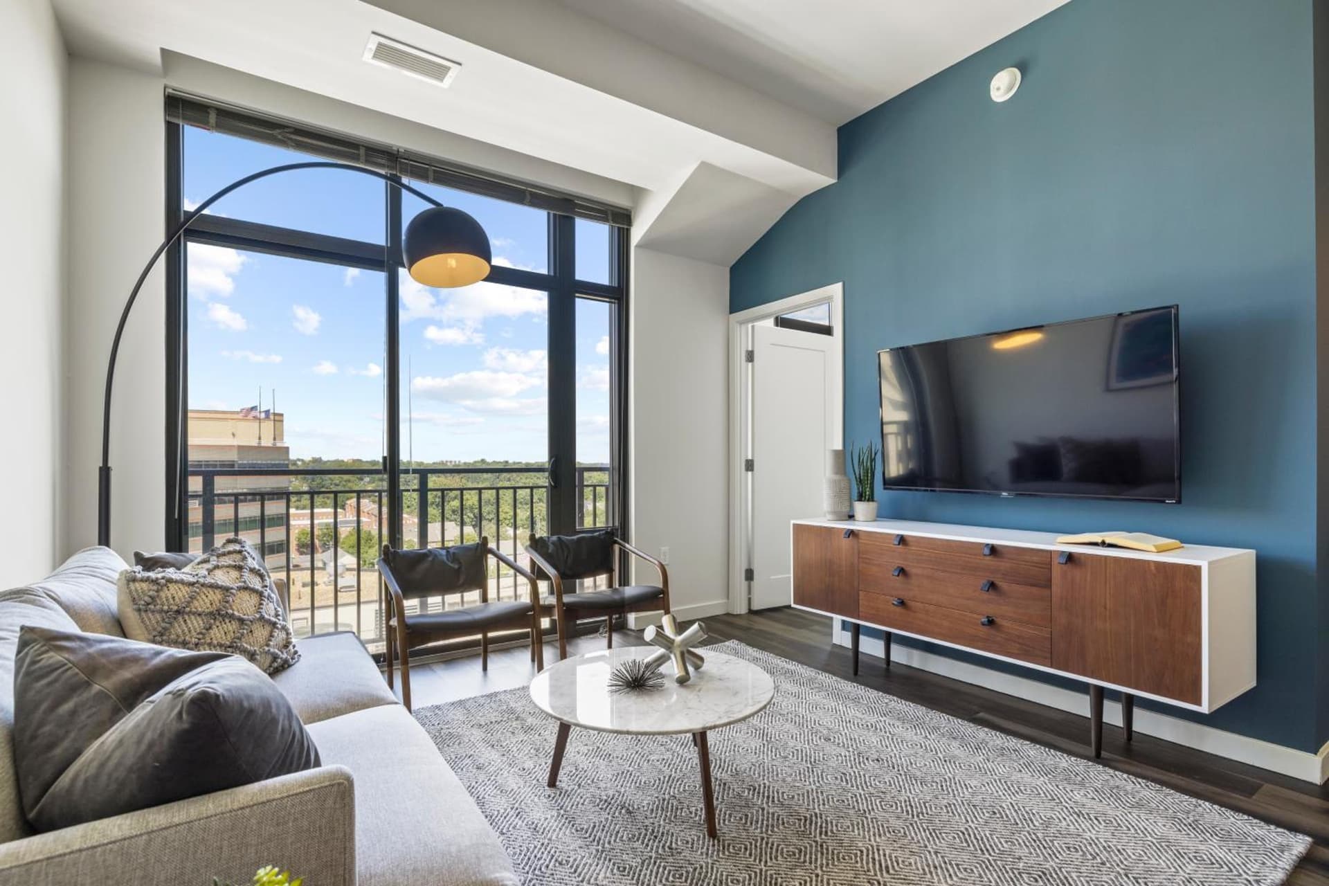 Placemakr Marymount Ballston gallery photo in Arlington, VA — image 70