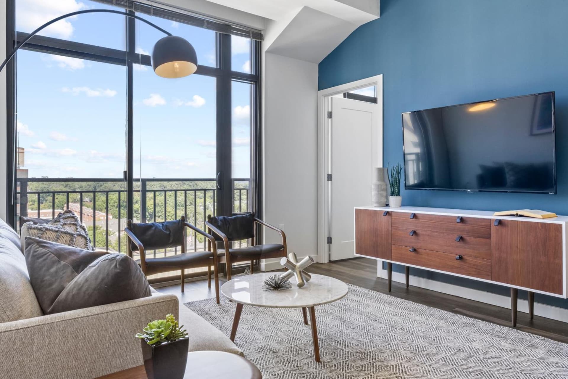 Placemakr Marymount Ballston gallery photo in Arlington, VA — image 55