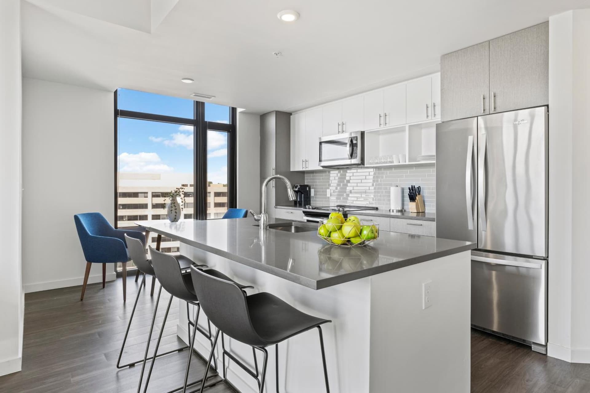Placemakr Marymount Ballston gallery photo in Arlington, VA — image 62