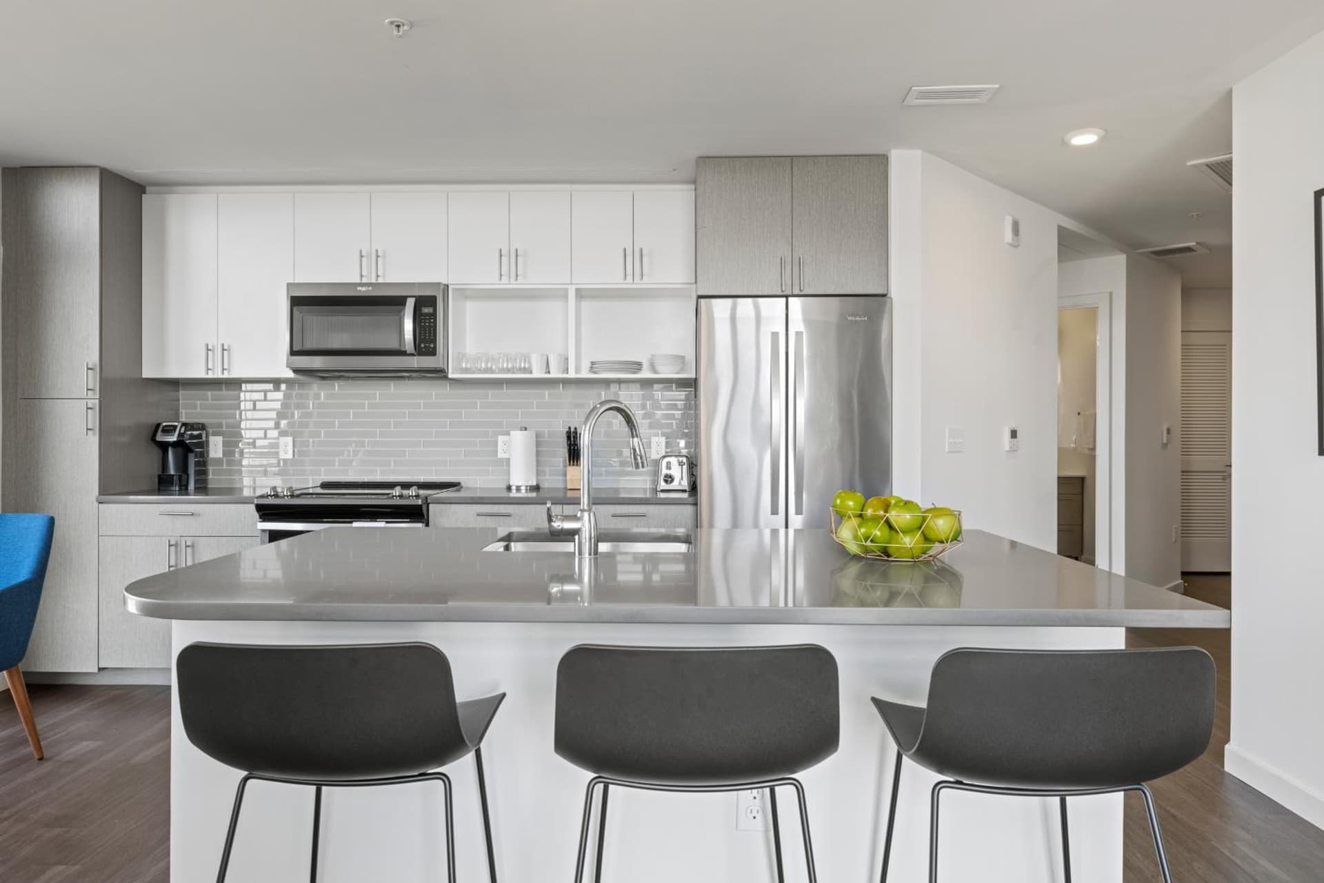 Placemakr Marymount Ballston gallery photo in Arlington, VA — image 12