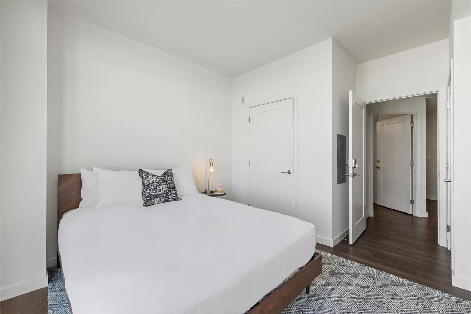 Placemakr Marymount Ballston gallery photo in Arlington, VA — image 39