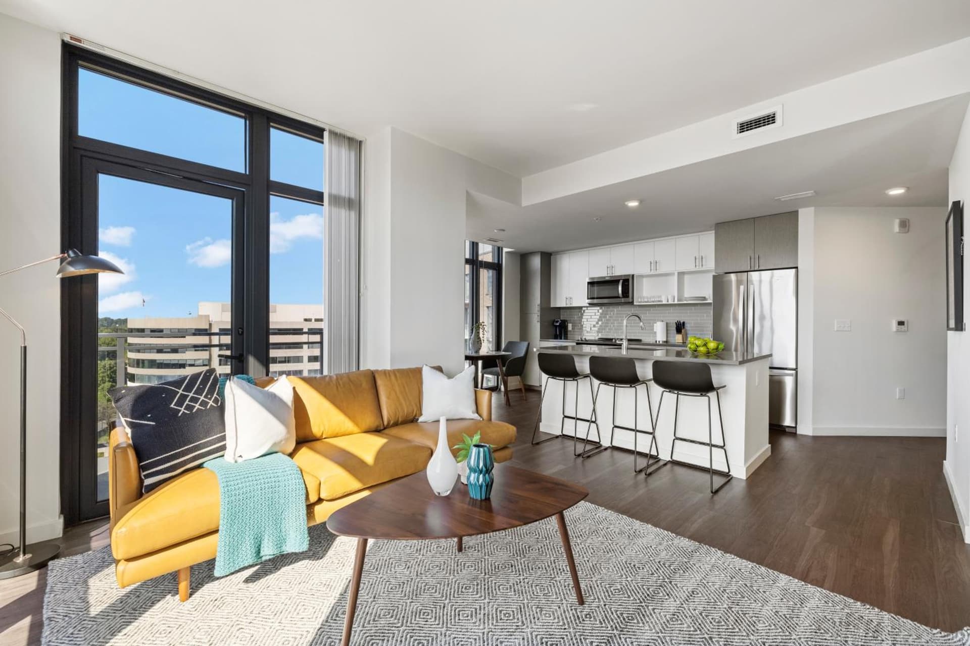 Placemakr Marymount Ballston gallery photo in Arlington, VA — image 73