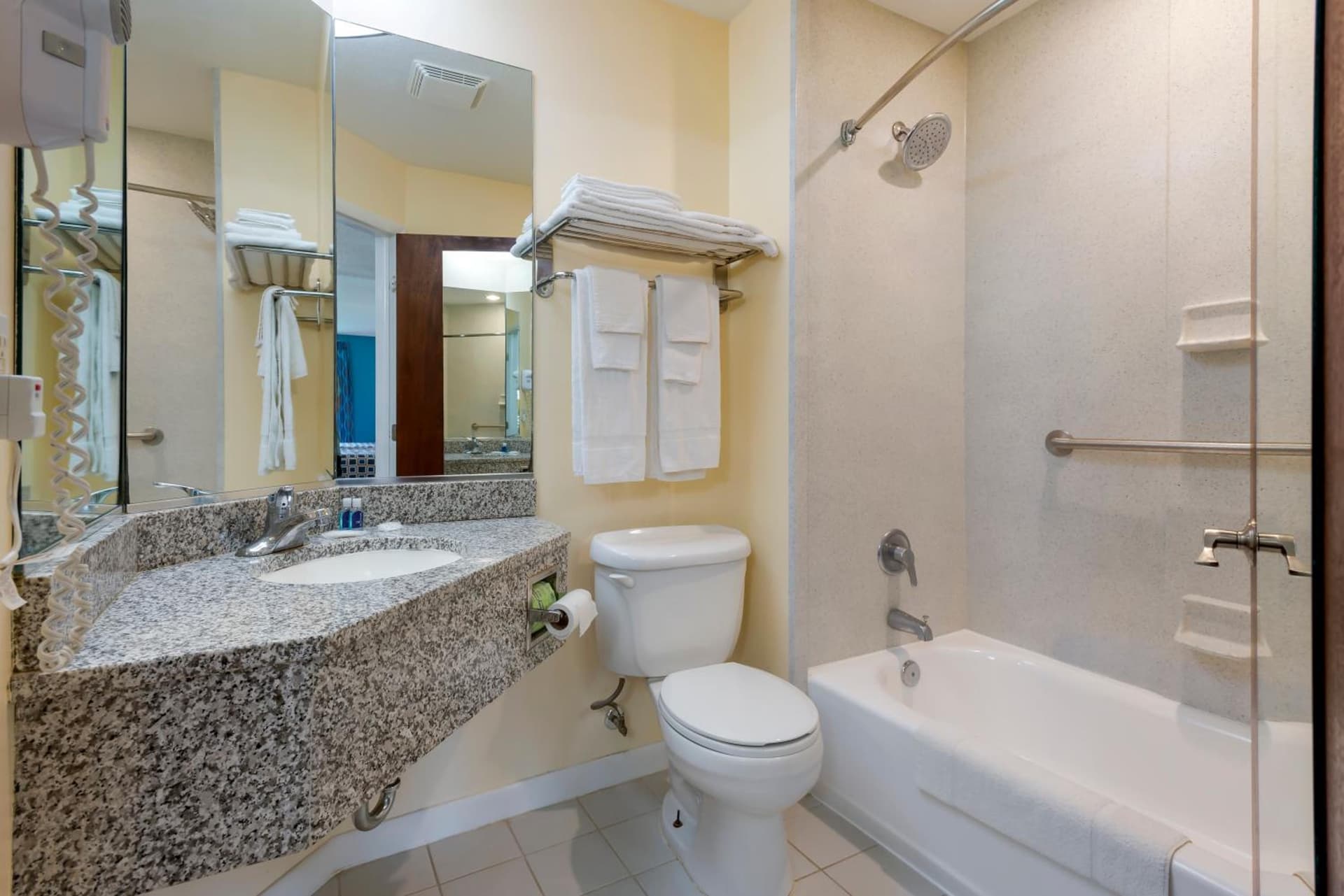 Rodeway Inn & Suites New Paltz - Hudson Valley gallery photo in New Paltz, NY — image 10