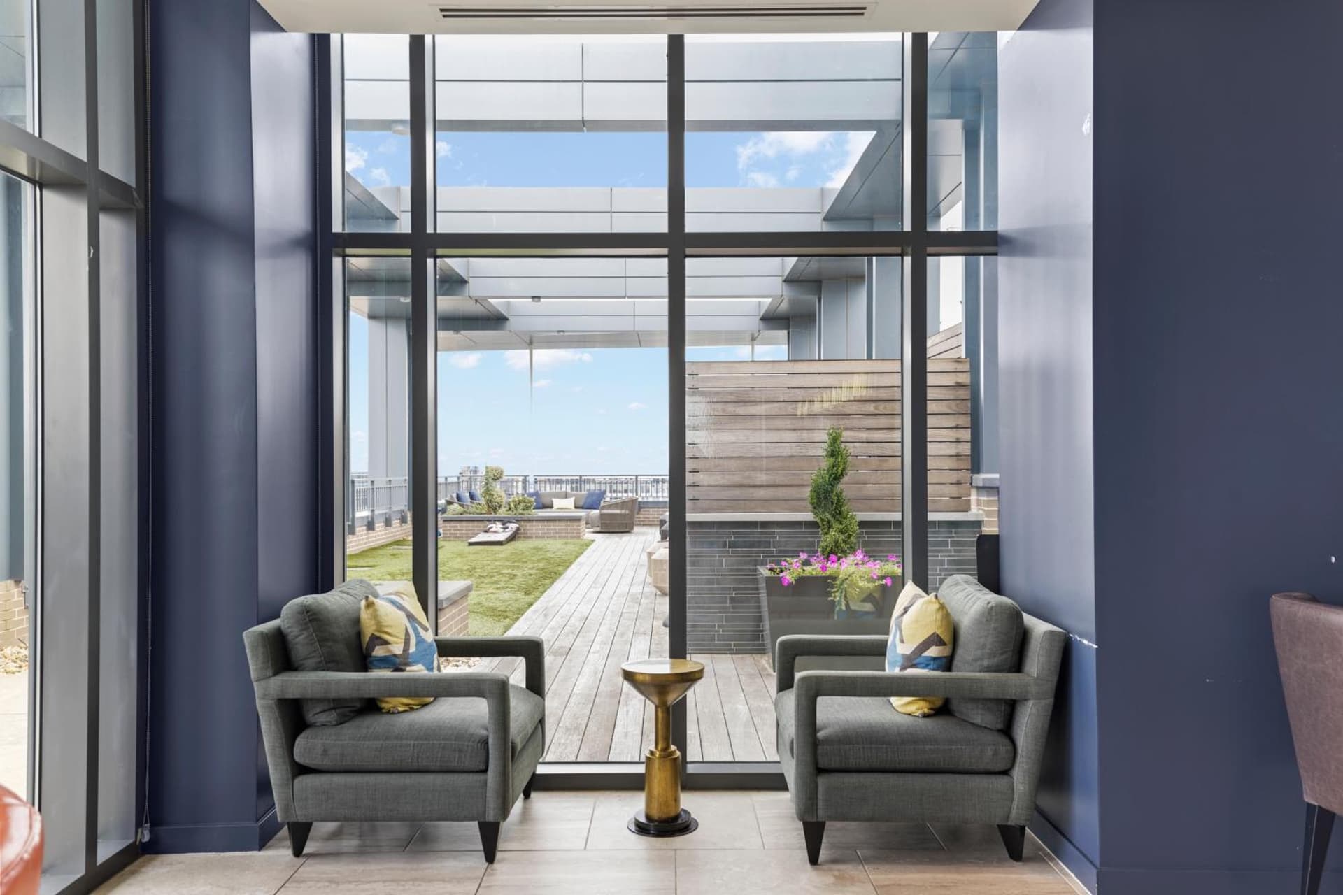 Placemakr Marymount Ballston gallery photo in Arlington, VA — image 50