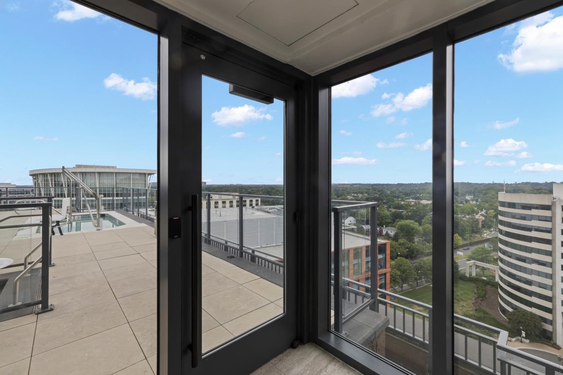 Placemakr Marymount Ballston gallery photo in Arlington, VA — image 76