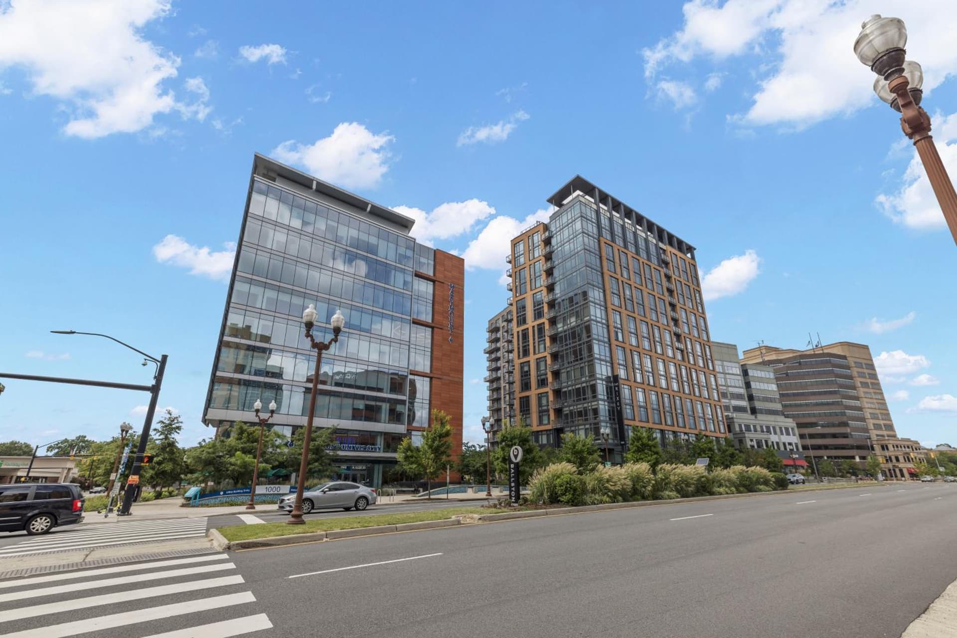 Placemakr Marymount Ballston gallery photo in Arlington, VA — image 38