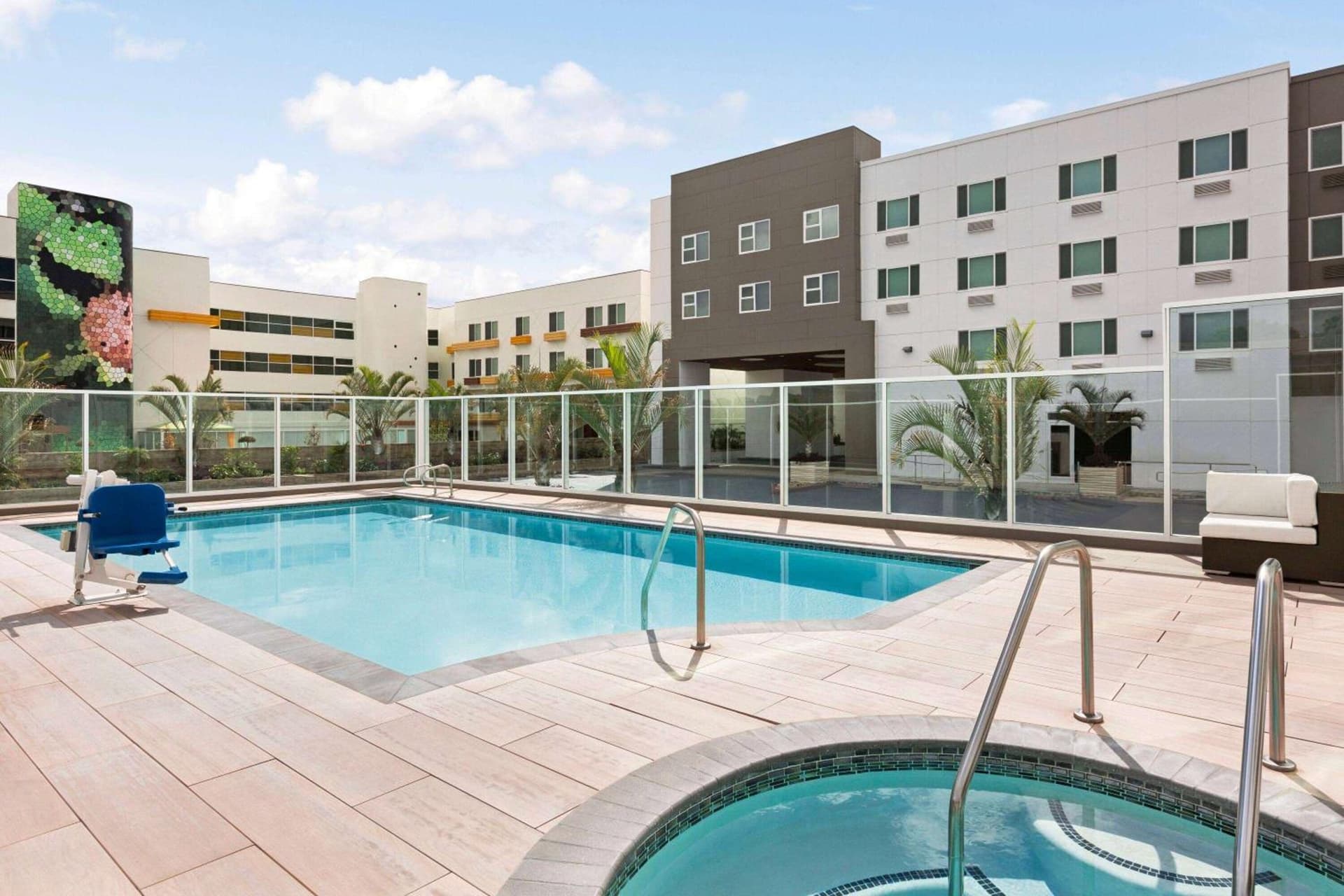 Wyndham Anaheim property views in Anaheim, CA — gallery photo 3