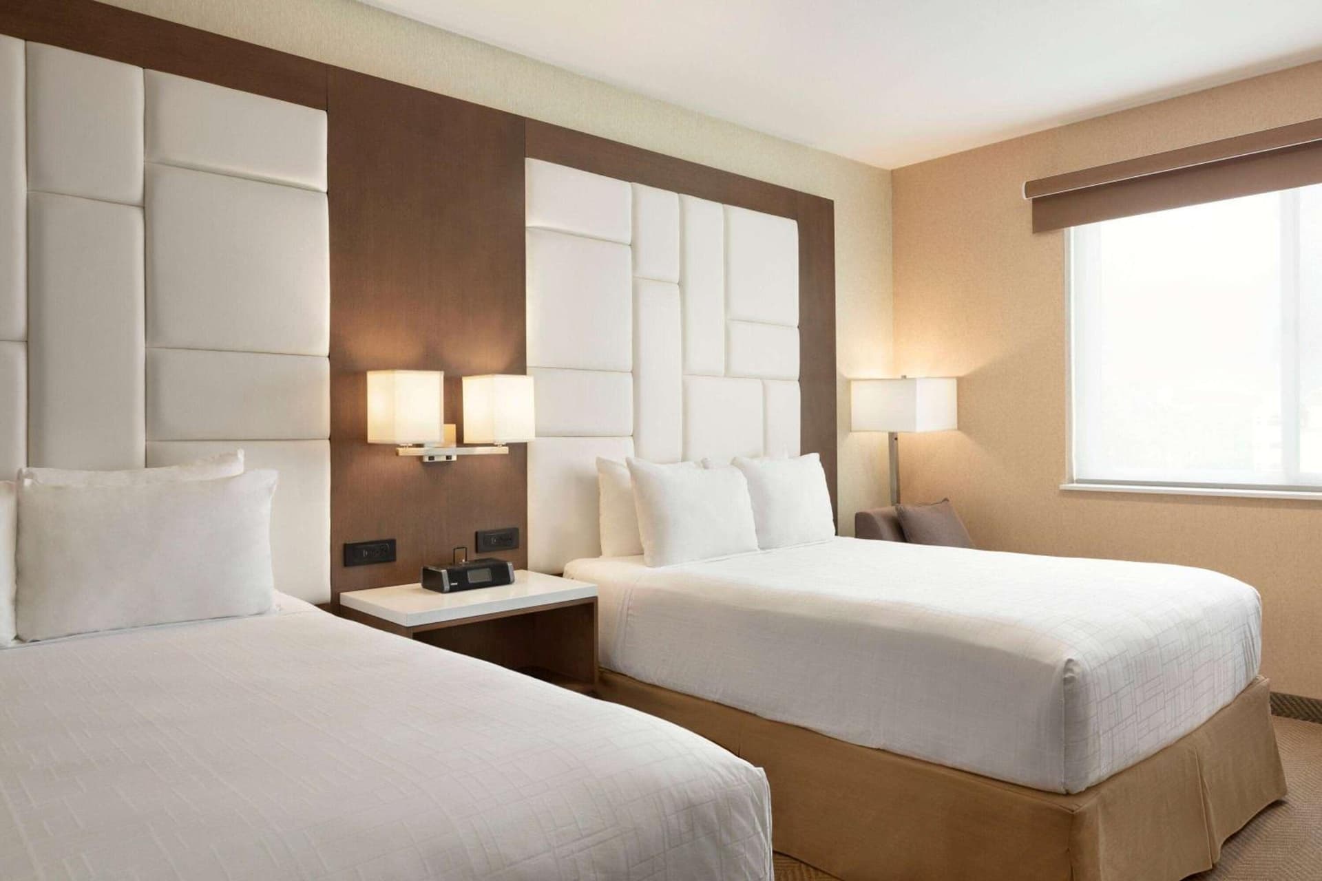Wyndham Anaheim gallery photo in Anaheim, CA — image 88