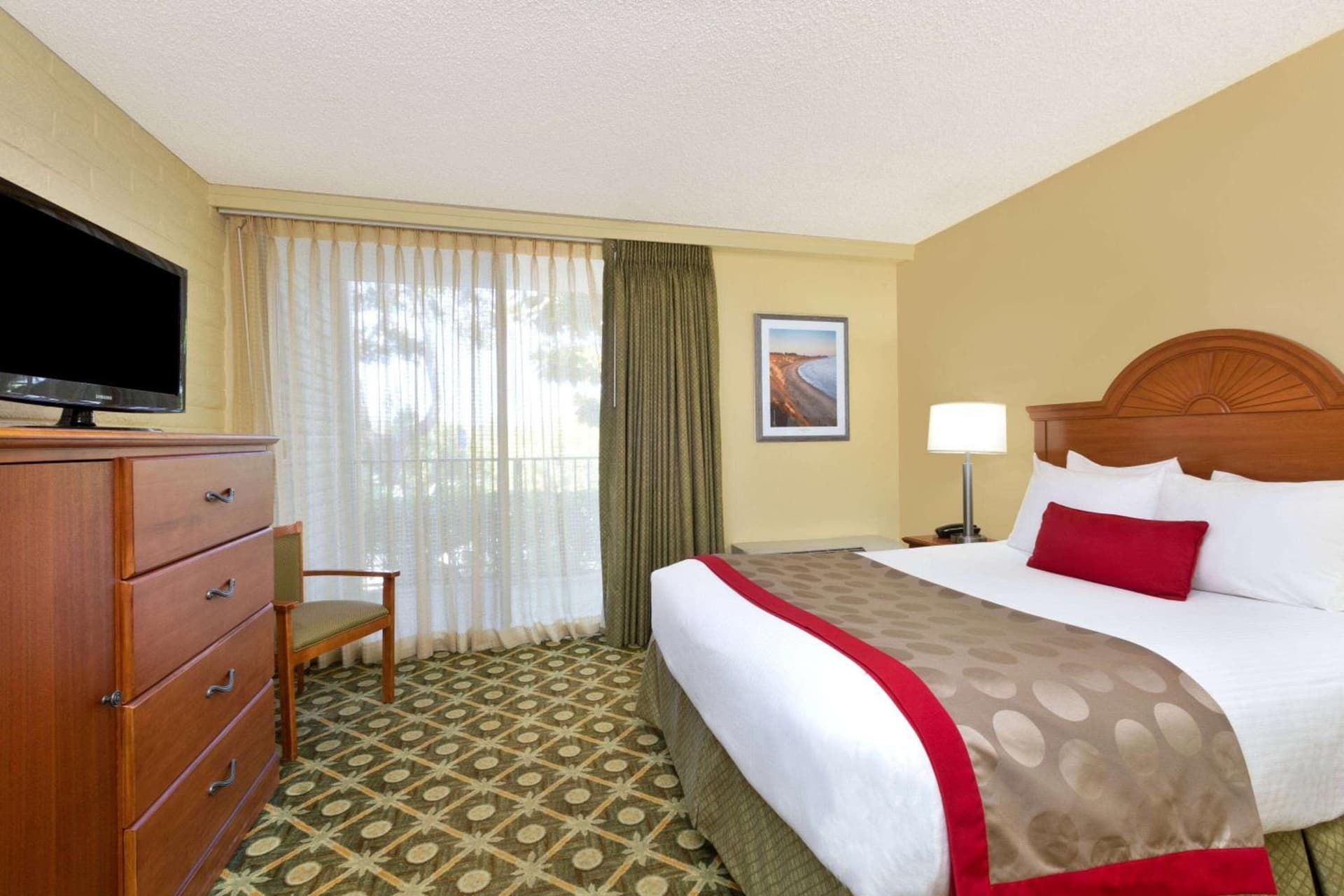 Ramada by Wyndham Santa Barbara gallery photo in Santa Barbara, CA — image 18