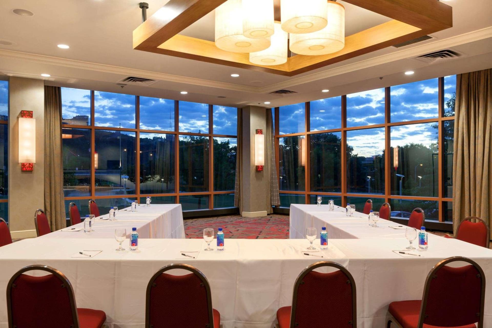 Wyndham Grand Pittsburgh gallery photo in Pittsburgh, PA — image 90
