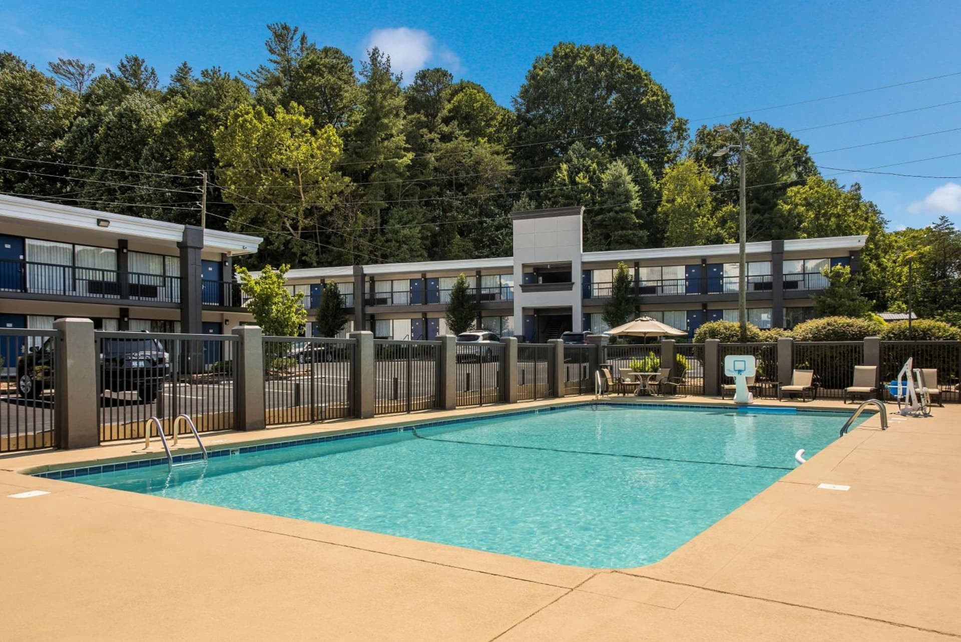 Best Western Asheville-Blue Ridge Parkway gallery photo in Asheville, NC — image 23