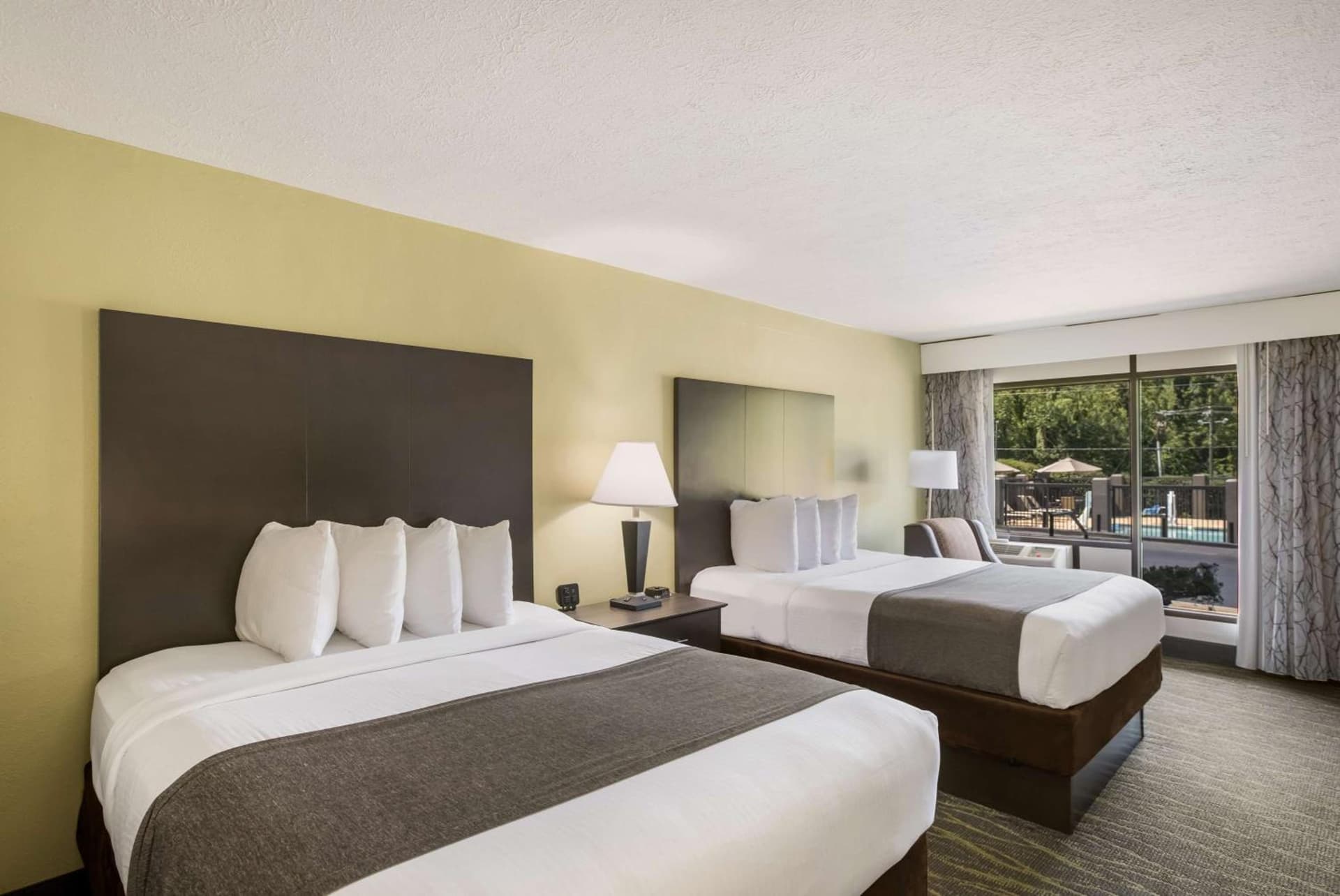 Best Western Asheville-Blue Ridge Parkway gallery photo in Asheville, NC — image 28