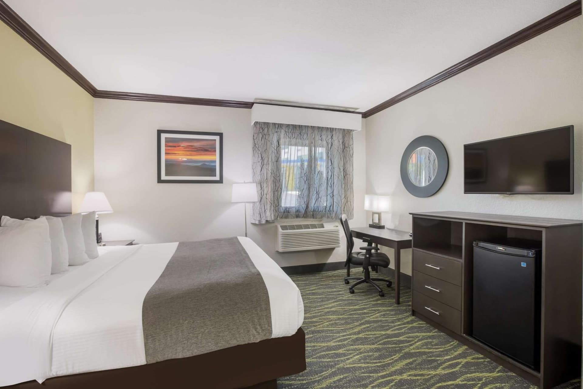Best Western Asheville-Blue Ridge Parkway gallery photo in Asheville, NC — image 21