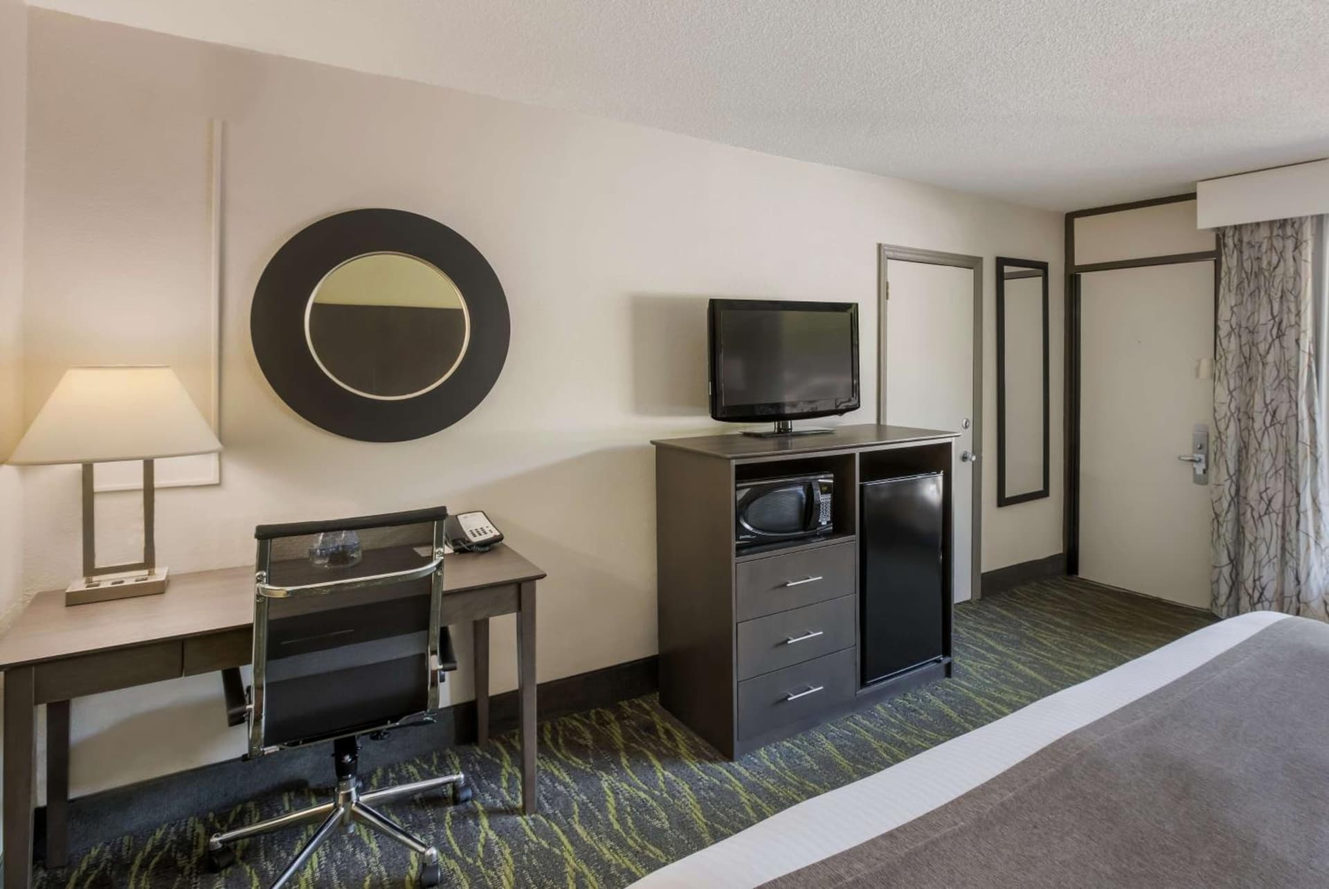 Best Western Asheville-Blue Ridge Parkway gallery photo in Asheville, NC — image 30