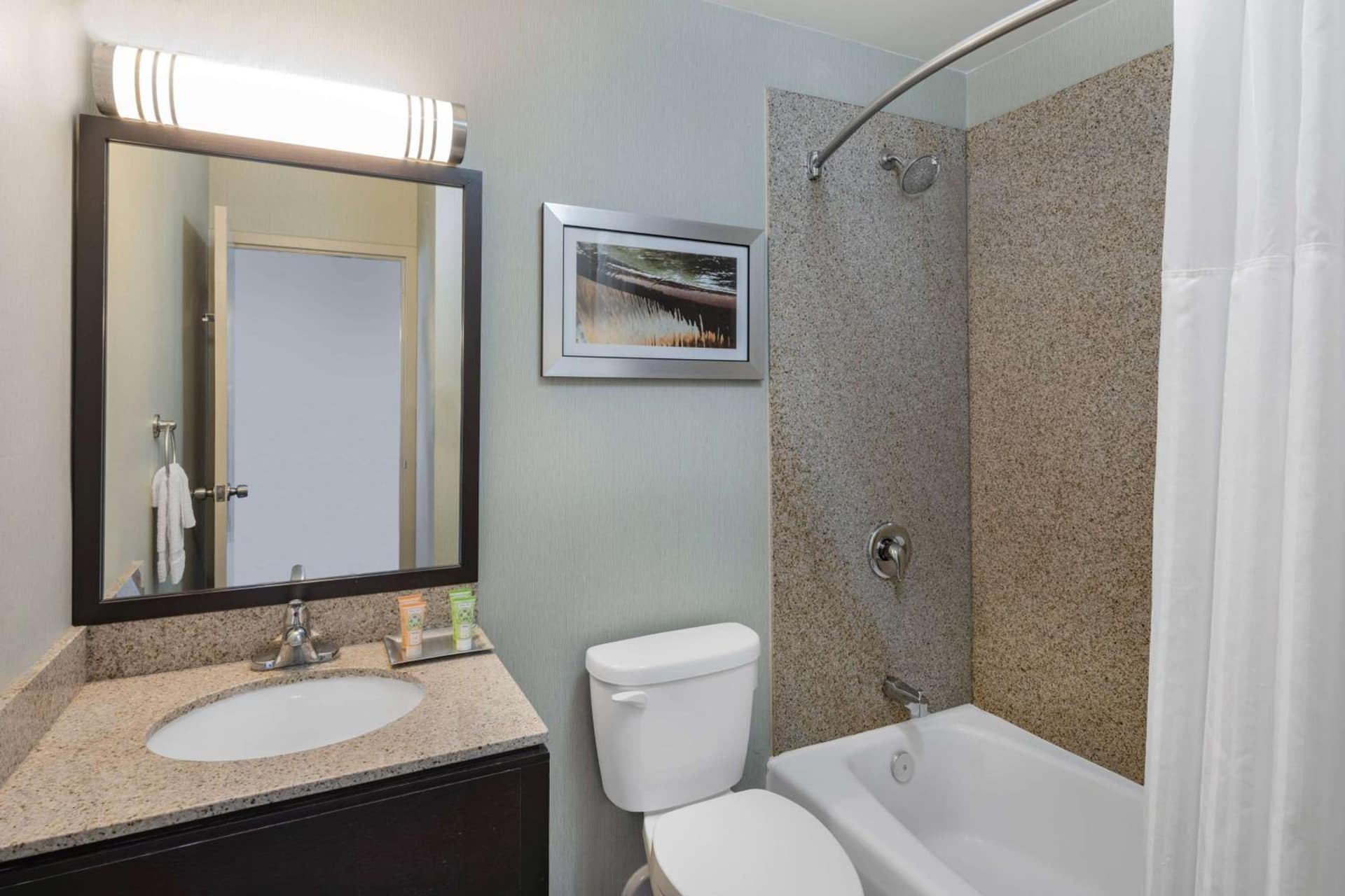 Wyndham Garden Kenosha Harborside gallery photo in Kenosha, WI — image 44