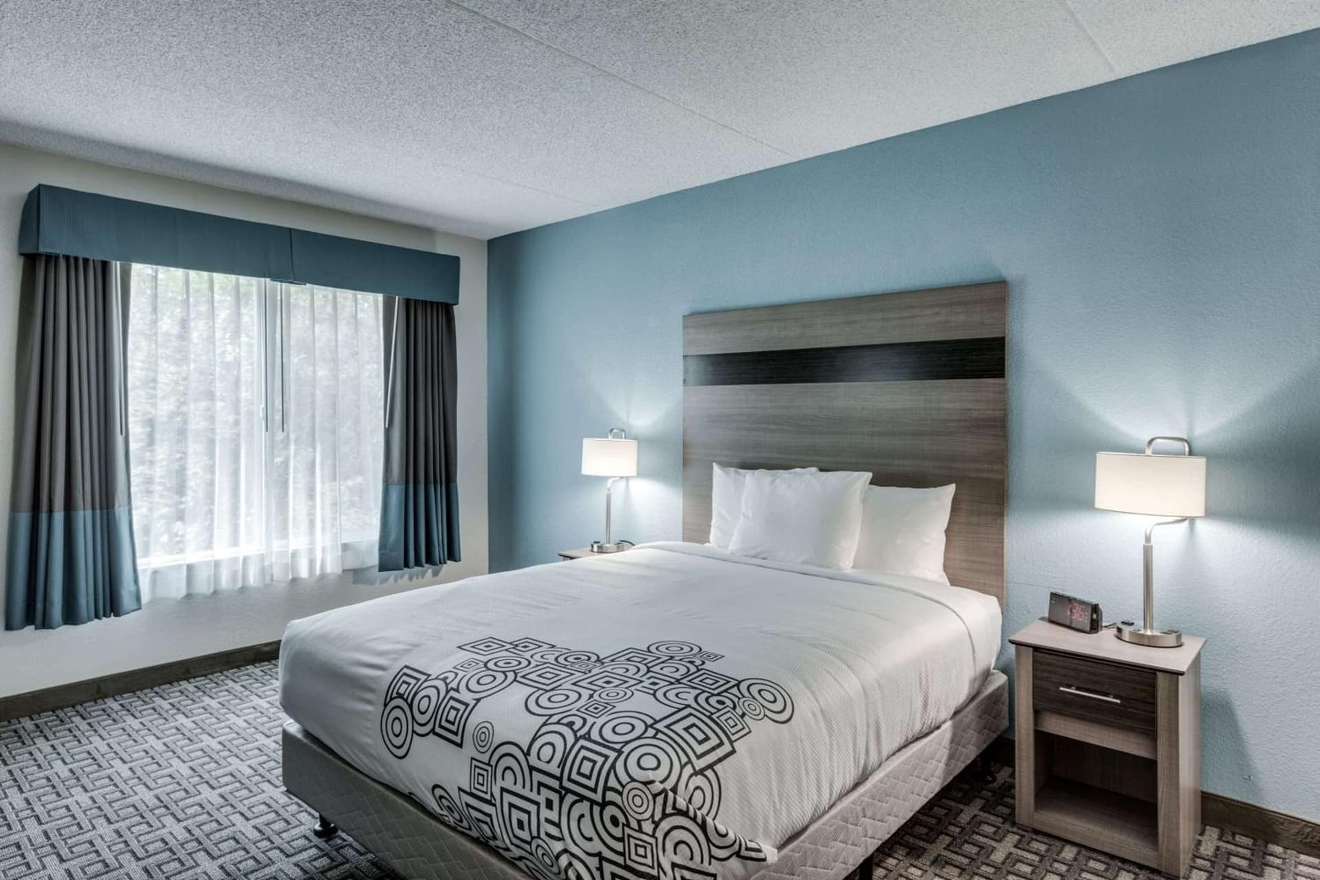 Days Inn & Suites by Wyndham Spokane gallery photo in Spokane, WA — image 31