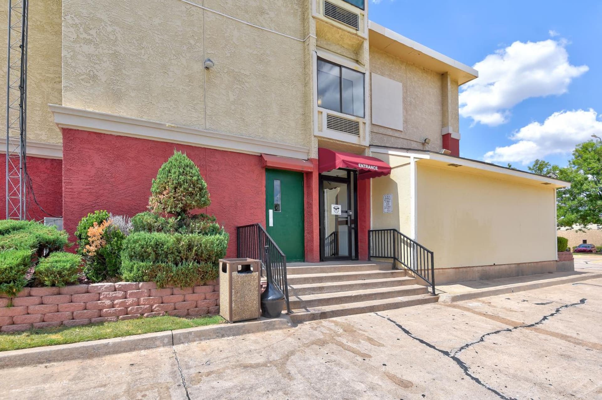 Ramada by Wyndham Oklahoma City Airport North gallery photo in Oklahoma City, OK — image 17