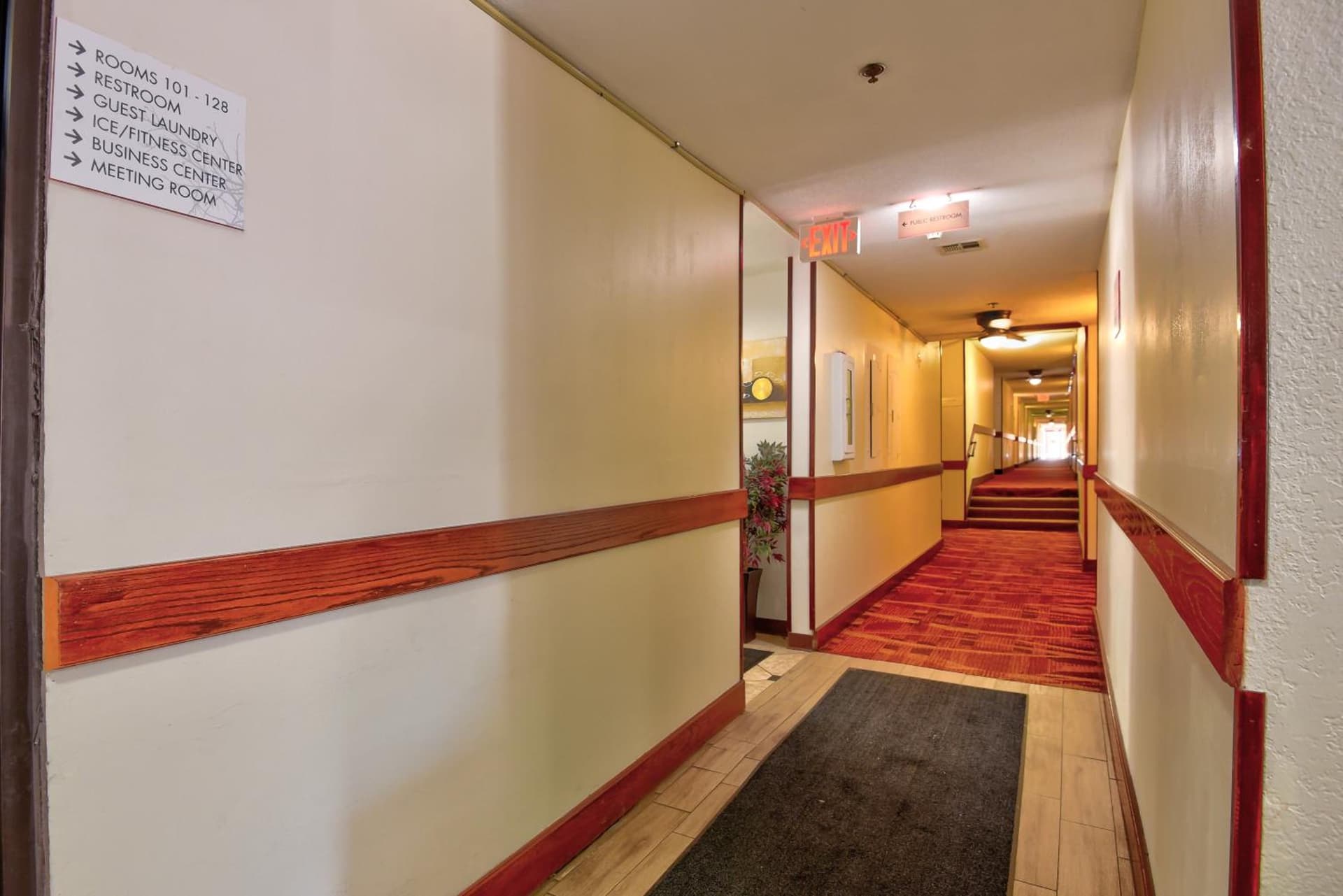Ramada by Wyndham Oklahoma City Airport North gallery photo in Oklahoma City, OK — image 69