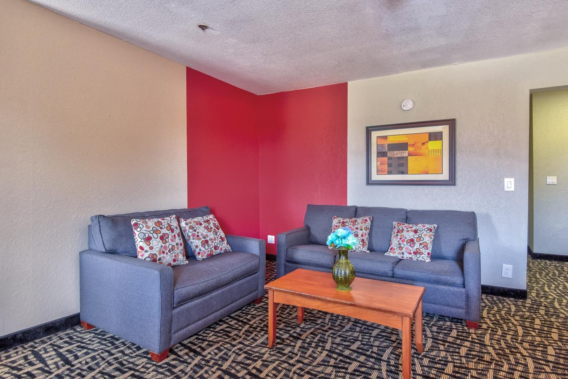 Ramada by Wyndham Oklahoma City Airport North gallery photo in Oklahoma City, OK — image 7