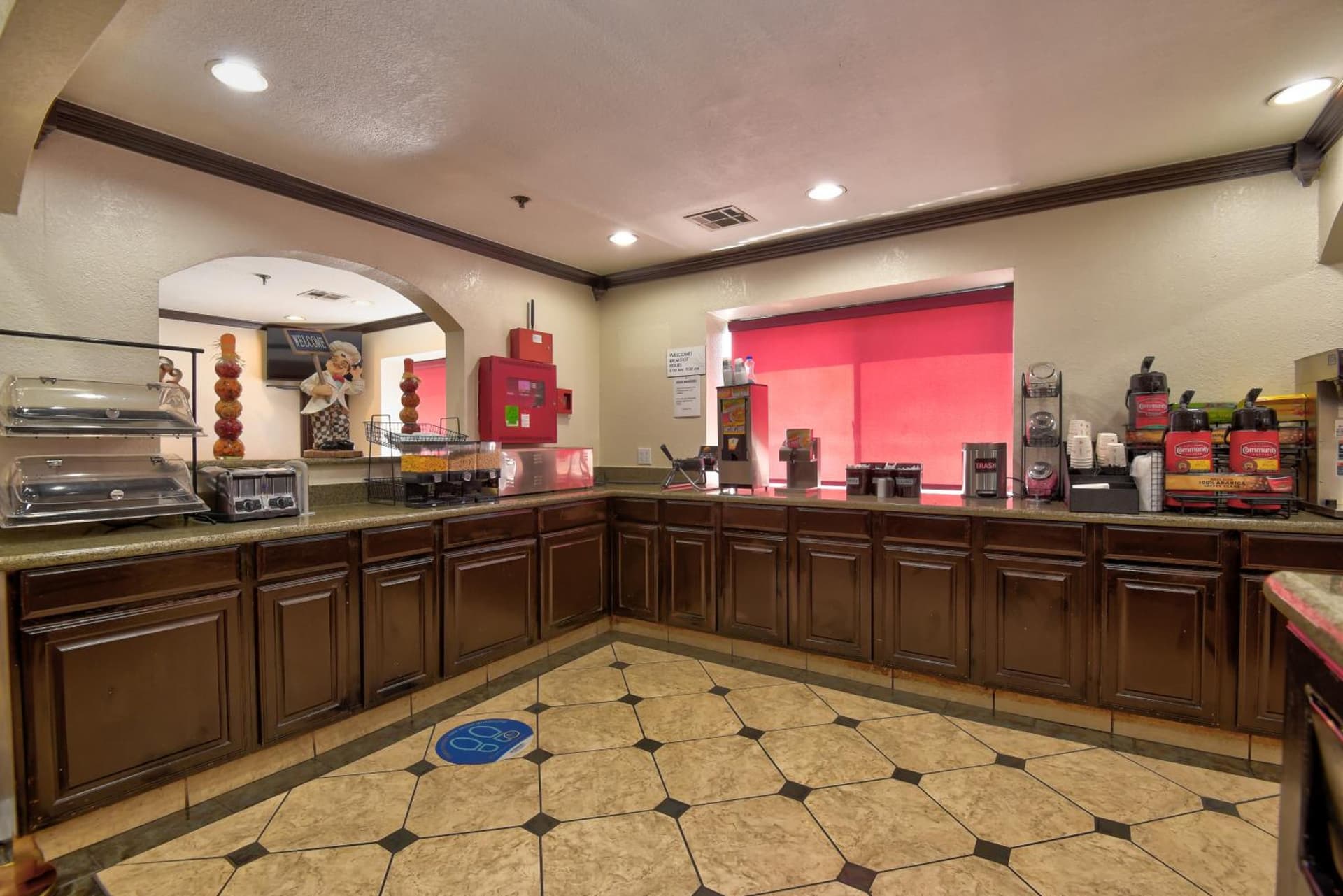 Ramada by Wyndham Oklahoma City Airport North gallery photo in Oklahoma City, OK — image 4