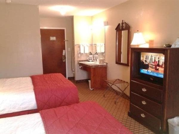 Rest Inn Fort Smith gallery photo in Fort Smith, AR — image 8