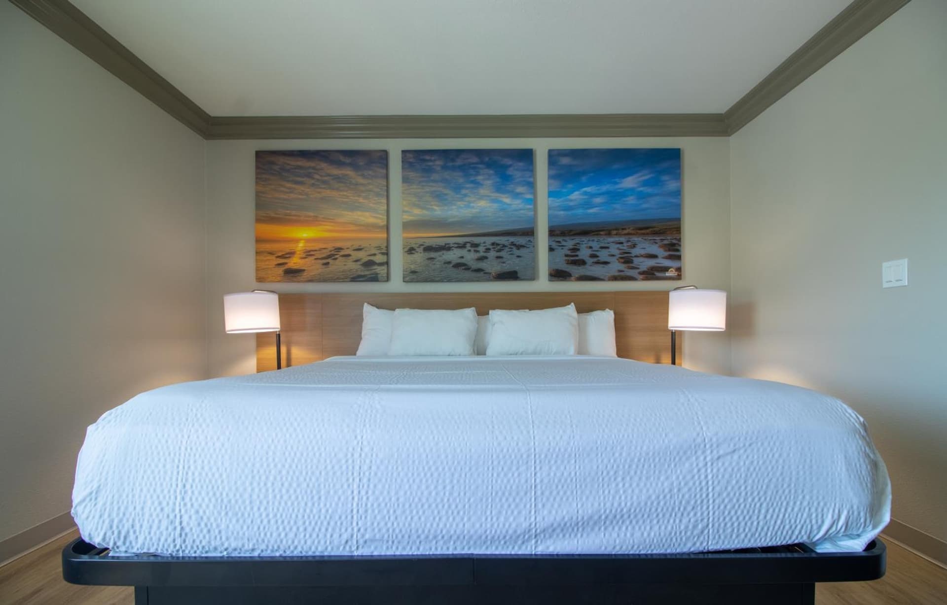 Days Inn by Wyndham Carlsbad gallery photo in Carlsbad, CA — image 36