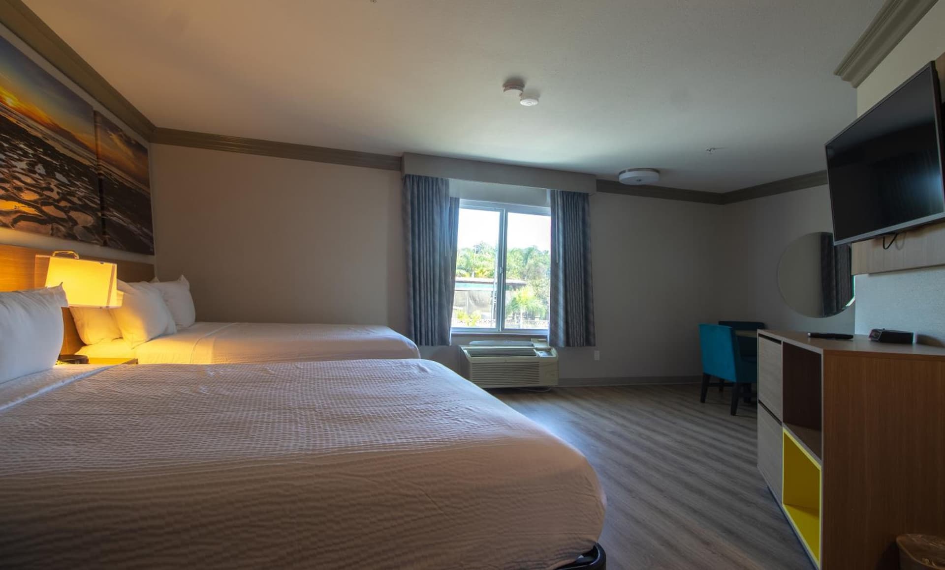 Days Inn by Wyndham Carlsbad gallery photo in Carlsbad, CA — image 20