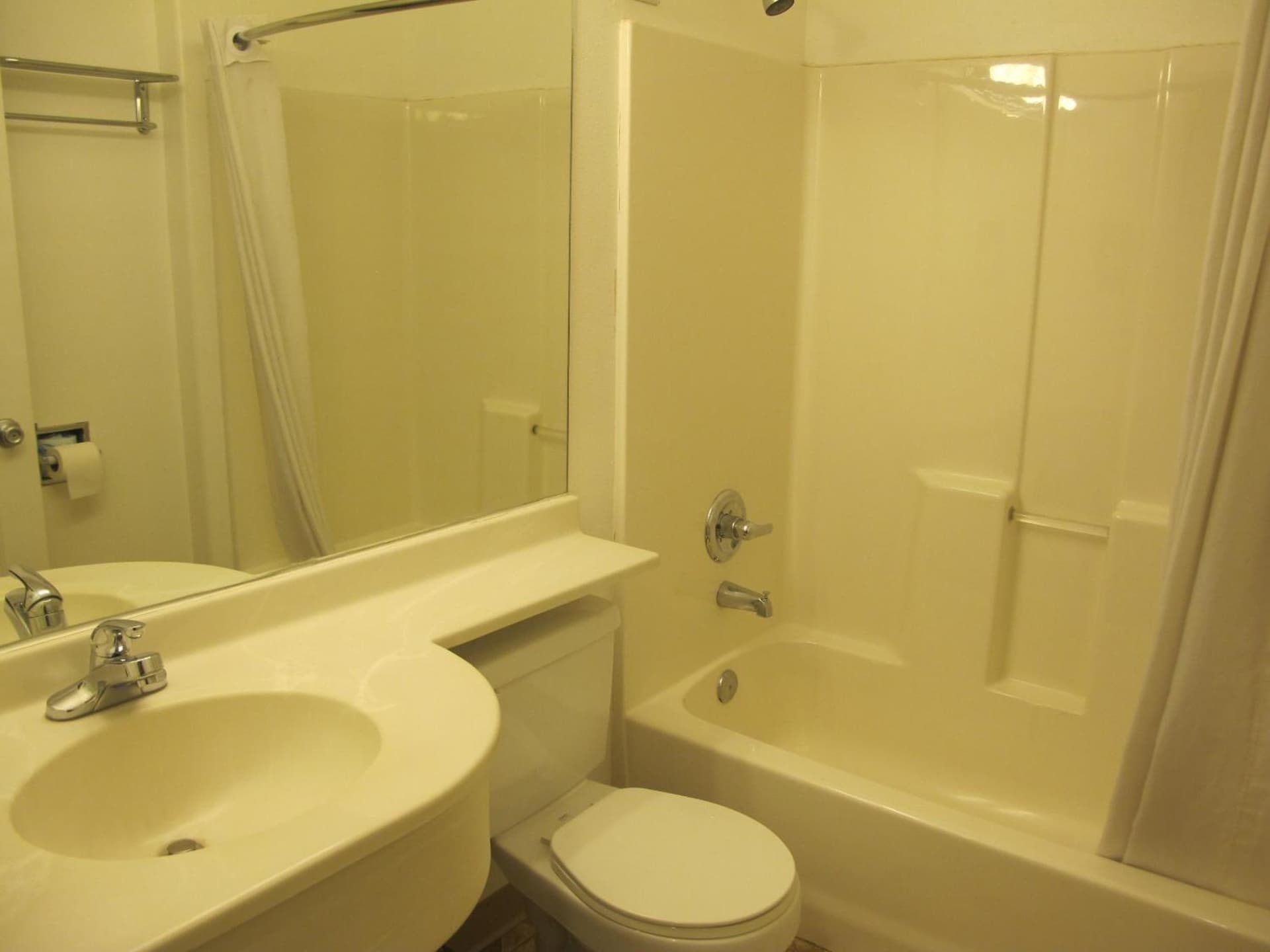 Microtel Inn & Suites by Wyndham Eagle River/Anchorage Area gallery photo in Eagle River, AK — image 21