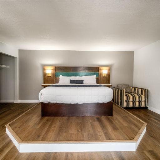 MainStay Suites Moreno Valley Near March Air Reserve Base gallery photo in Moreno Valley, CA — image 43