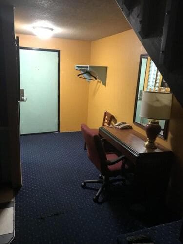 Smokey Point Motor Inn gallery photo in Arlington, WA — image 45