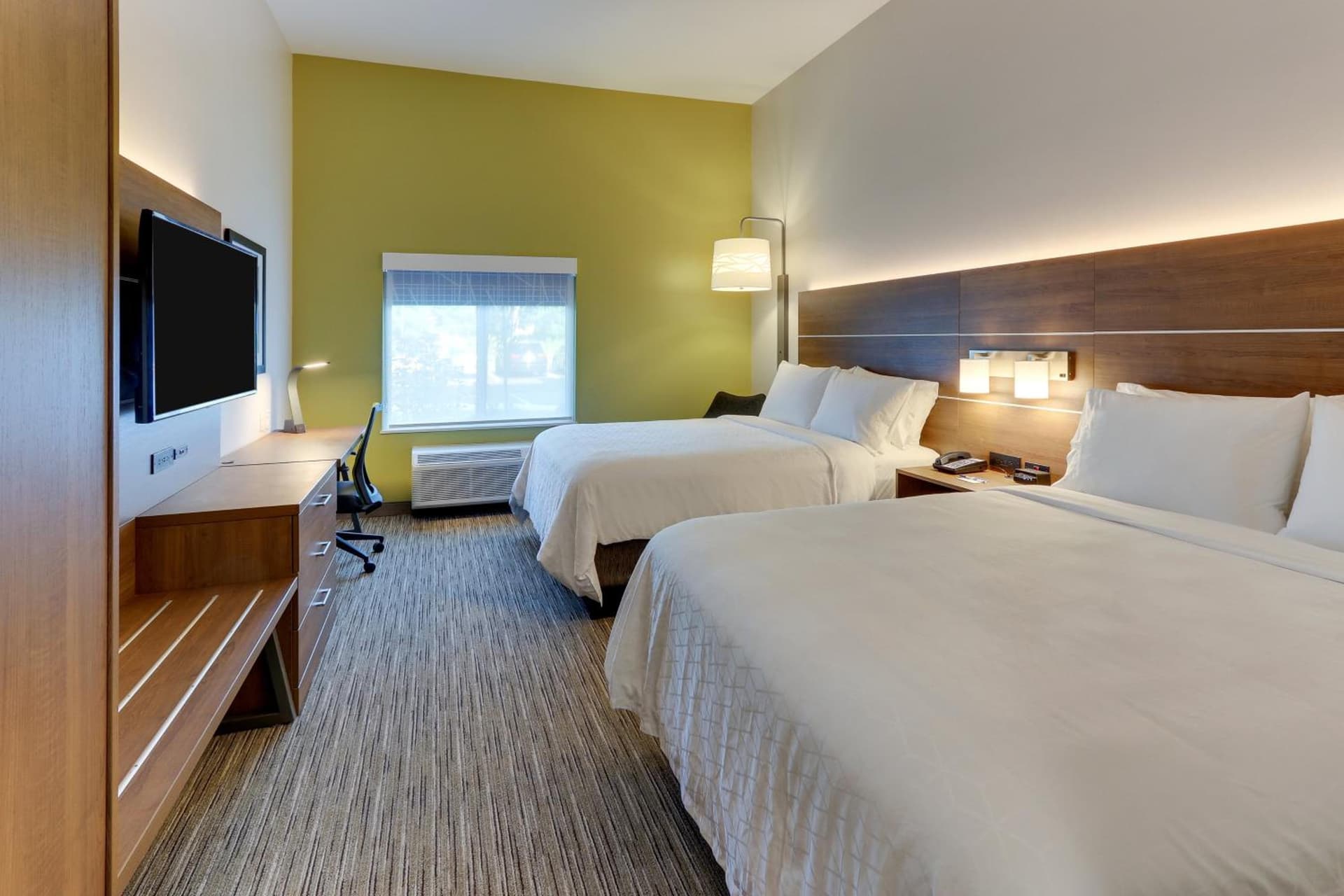 Holiday Inn Express & Suites - Saugerties - Hudson Valley by IHG interior in Saugerties, NY — gallery photo 2