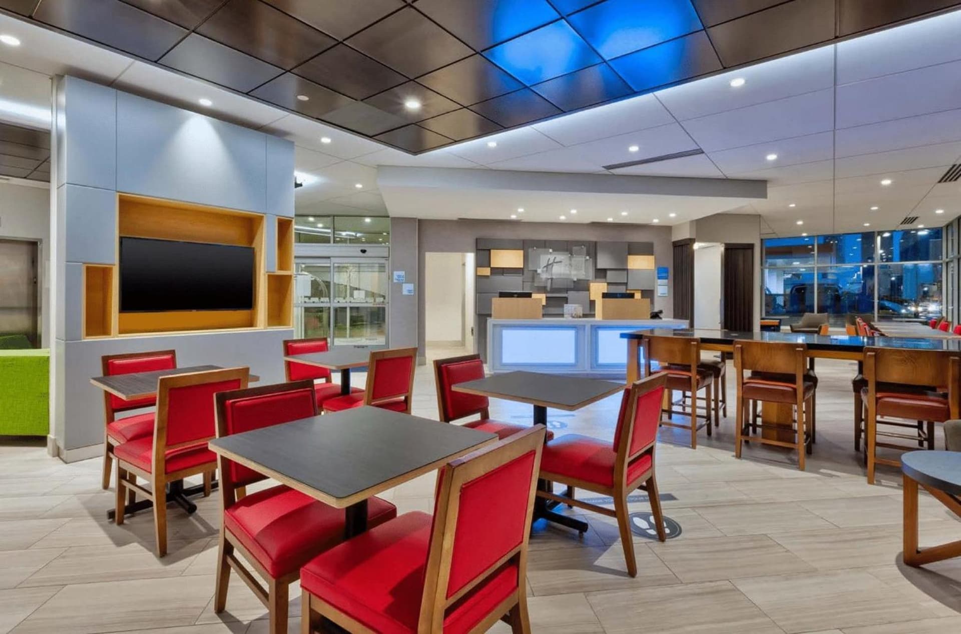 Holiday Inn Express & Suites Jersey City - Holland Tunnel by IHG gallery photo in Jersey City, NJ — image 37