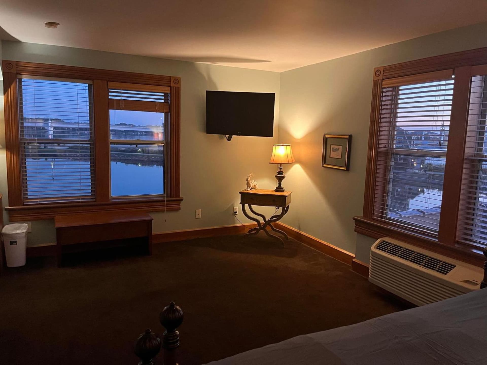 Nuks Executive Suites gallery photo in De Pere, WI — image 29
