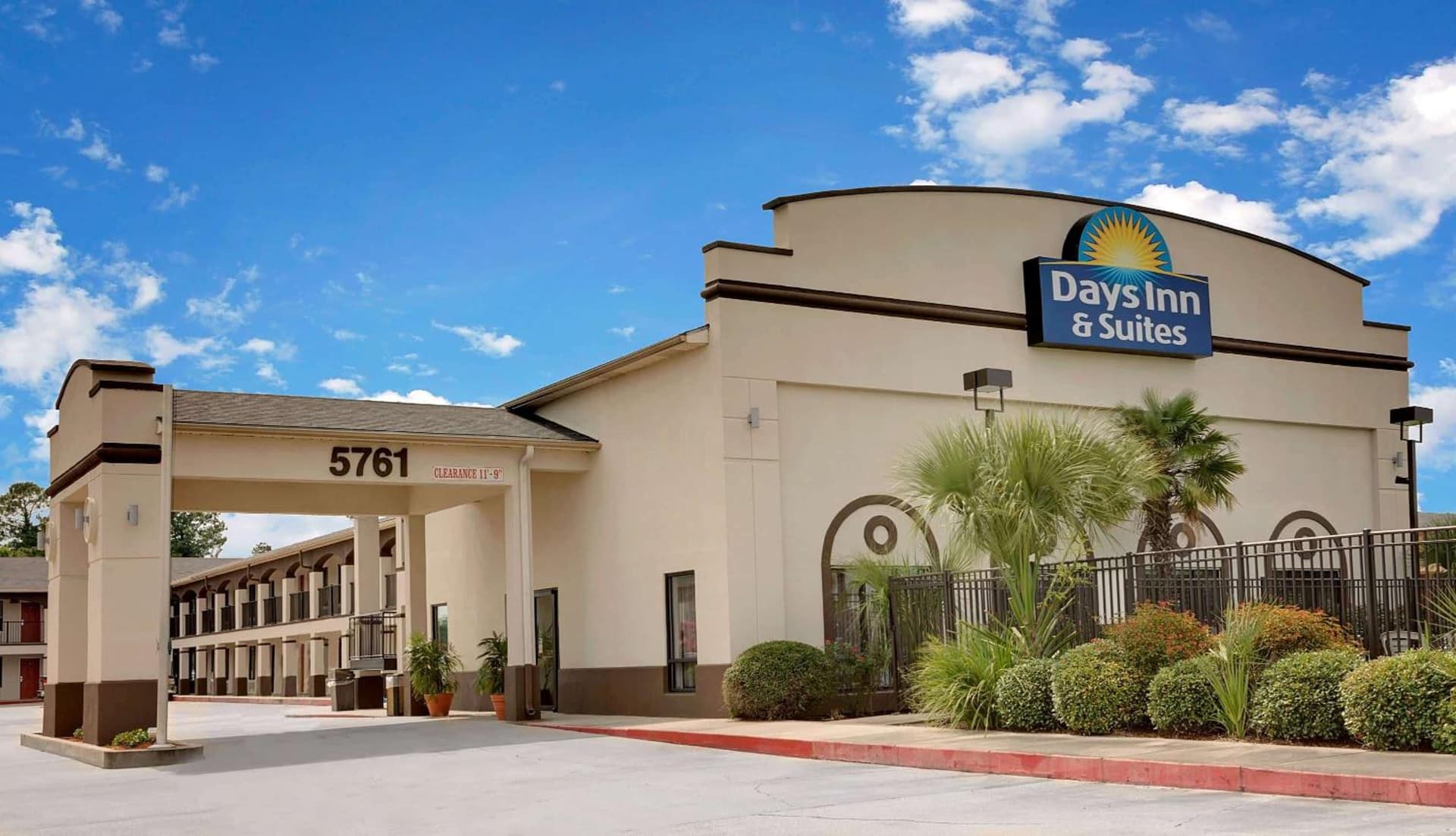 Days Inn & Suites by Wyndham Opelousas — hotel in Opelousas, Louisiana
