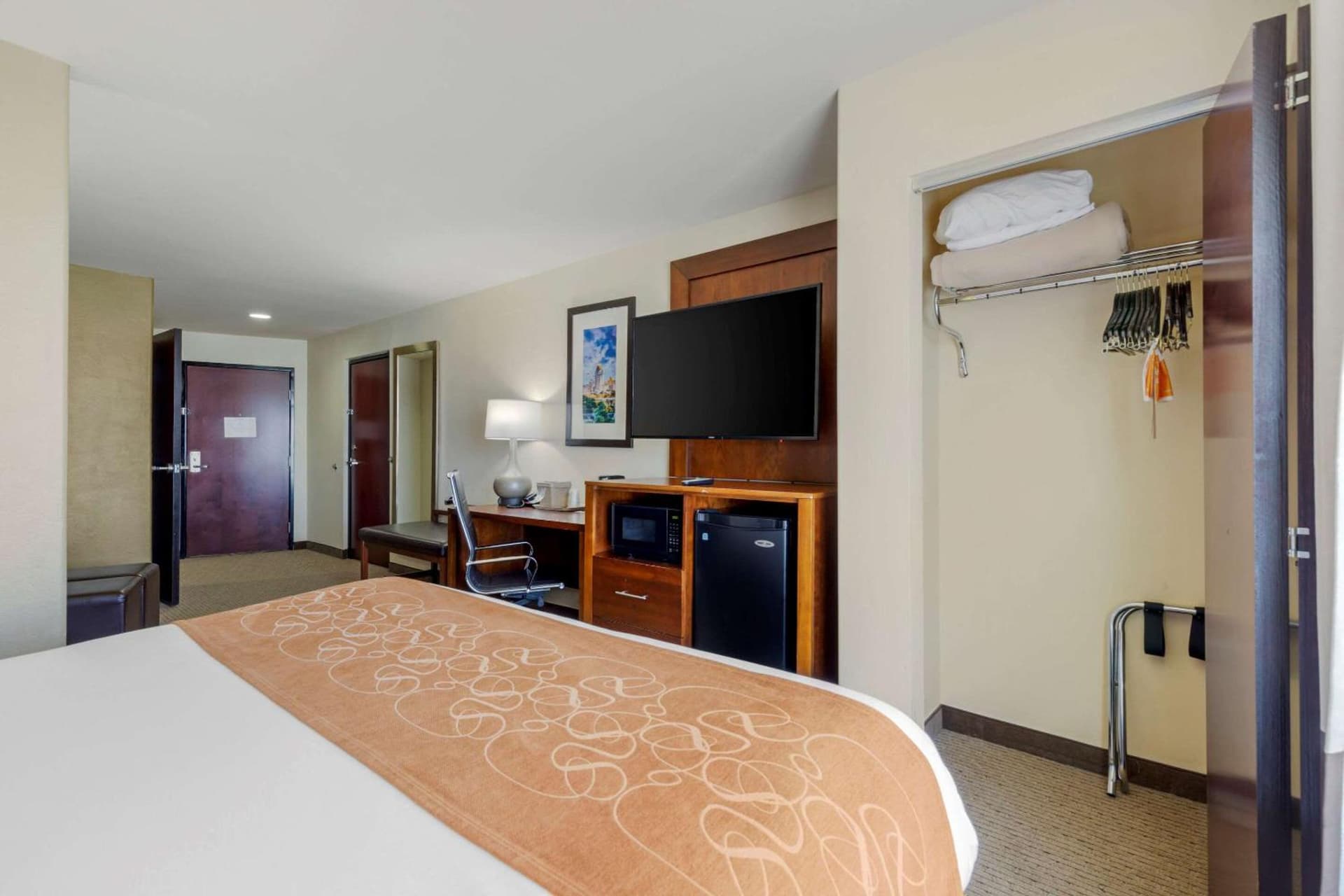 Comfort Suites Pflugerville - Austin North gallery photo in Pflugerville, TX — image 5