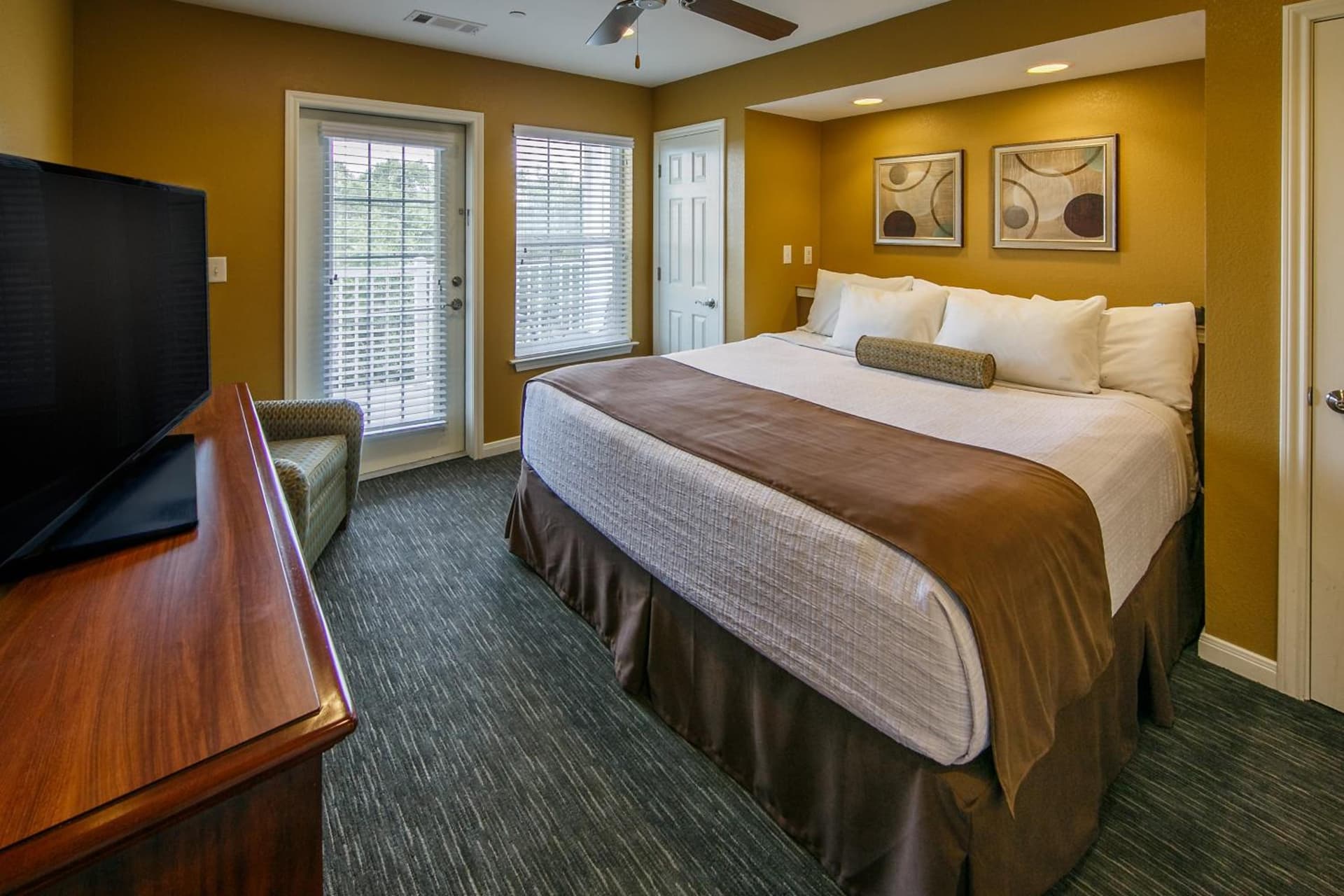 Holiday Inn Club Vacations Hill Country Resort at Canyon Lake gallery photo in Canyon Lake, TX — image 55