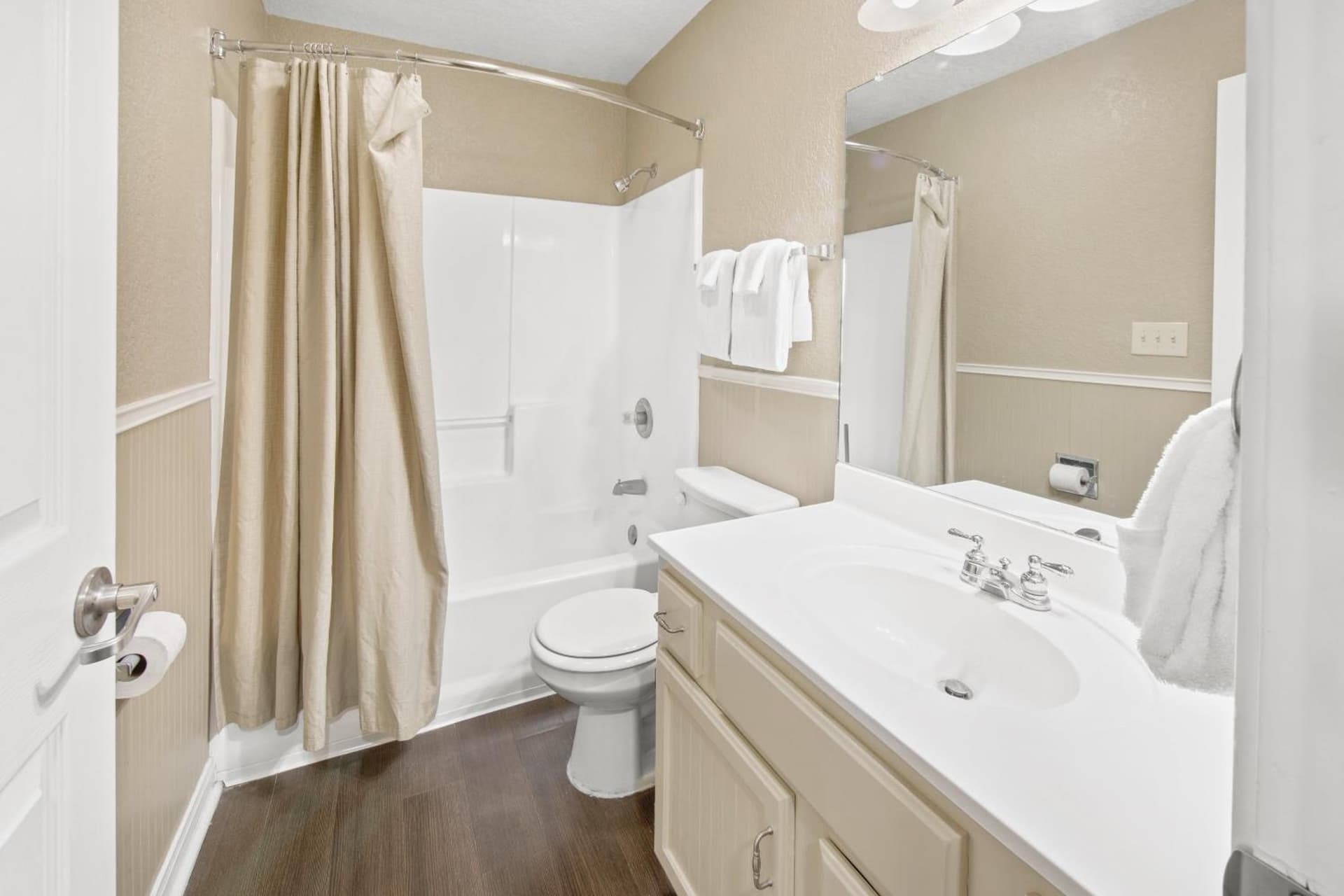 Holiday Inn Club Vacations Hill Country Resort at Canyon Lake gallery photo in Canyon Lake, TX — image 4